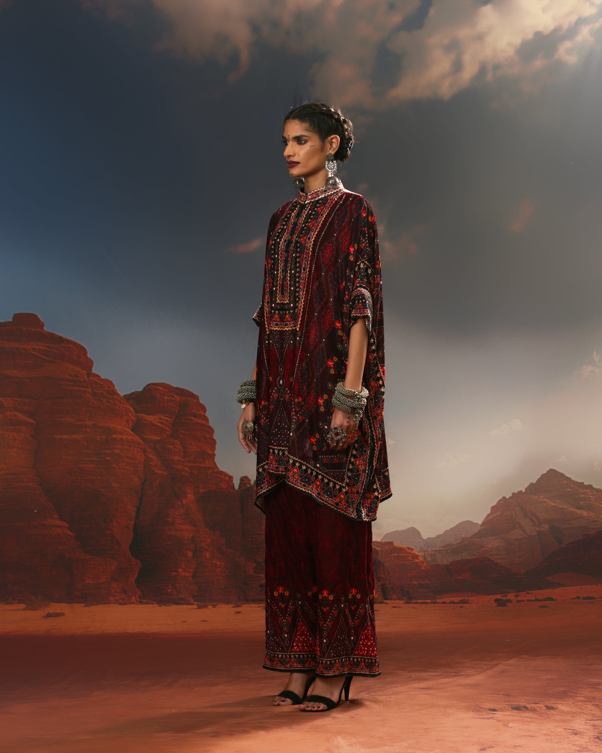 Kutch : Chanel 36" - Red