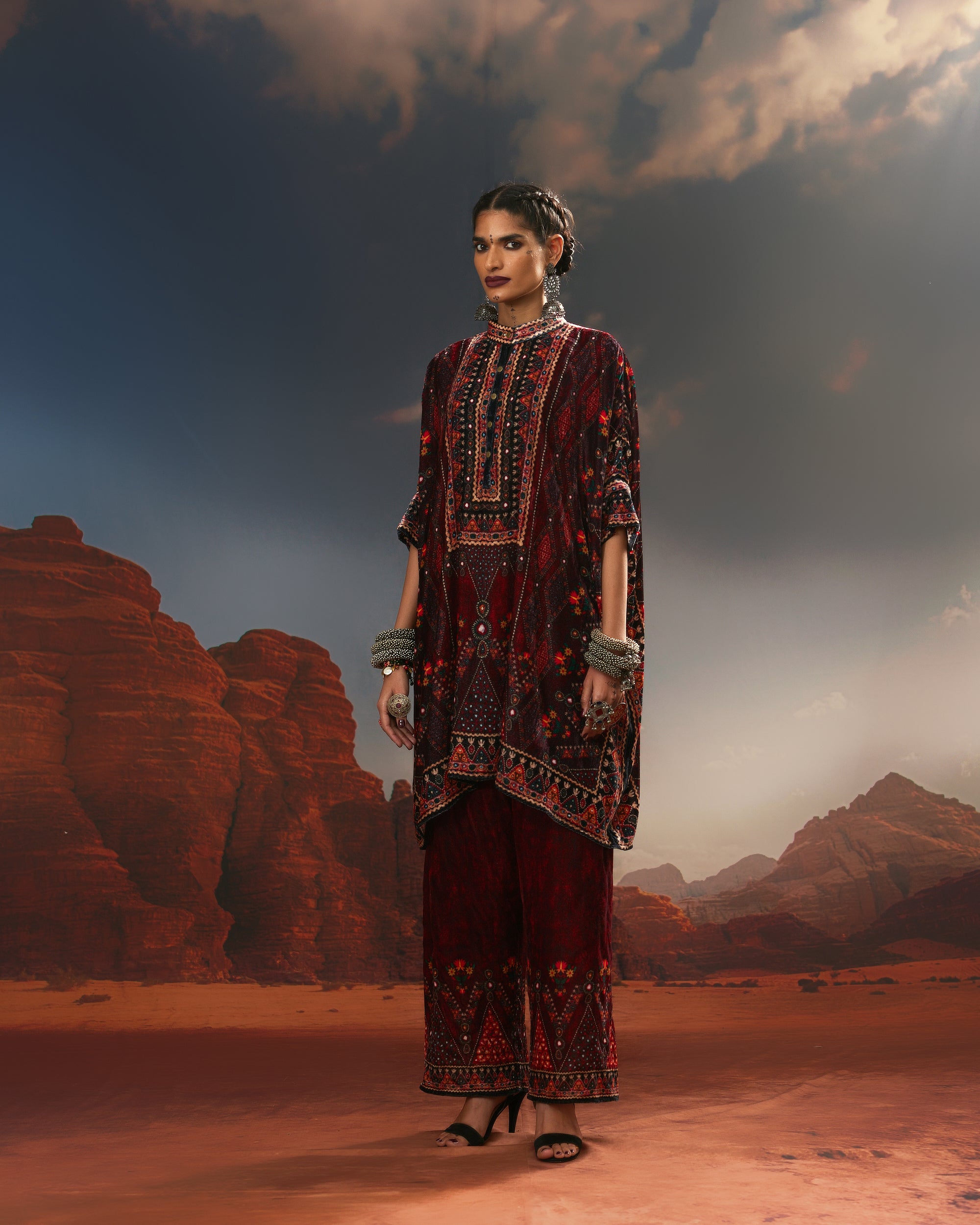 Kutch : Chanel 36" - Red
