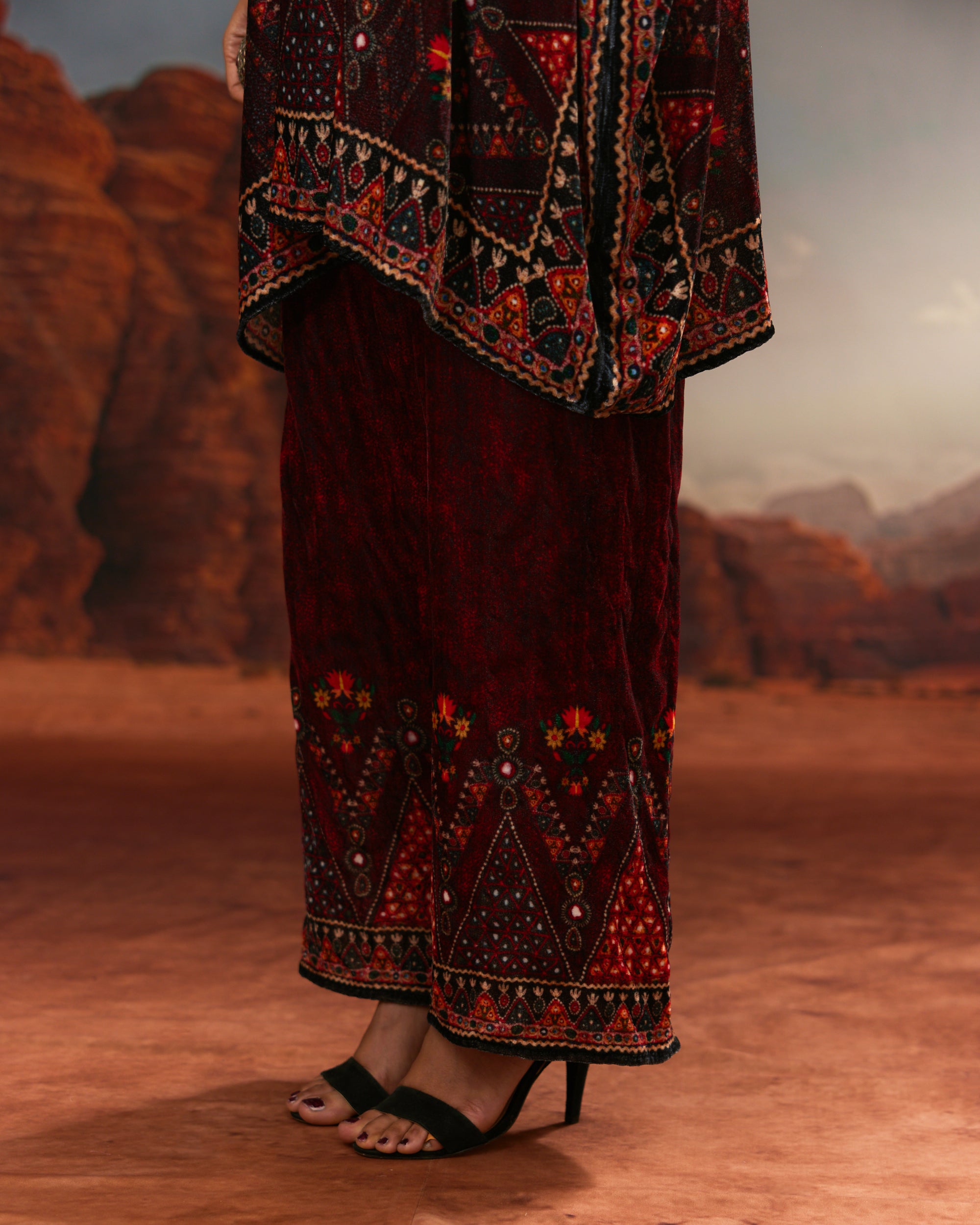 Kutch : Chanel 36" - Red