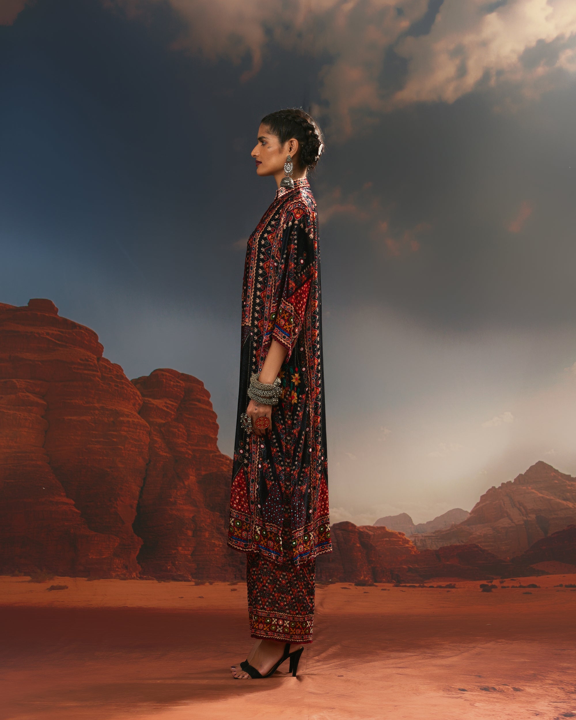 Kutch : Ghazala - Black