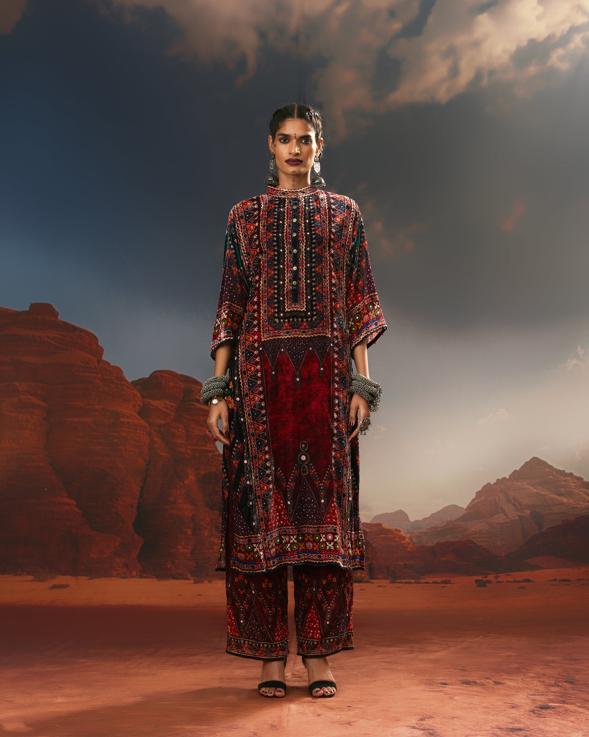 Kutch : Ghazala - Red/Teal/Black