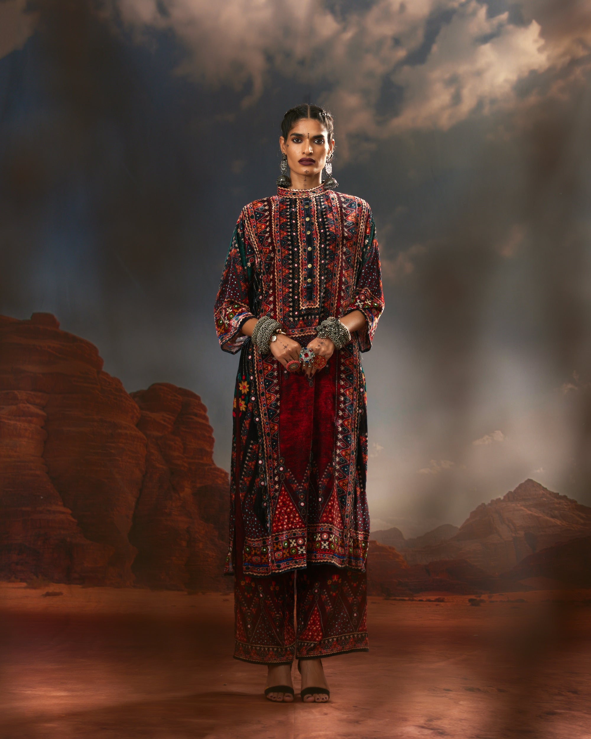 Kutch : Ghazala - Red/Teal/Black