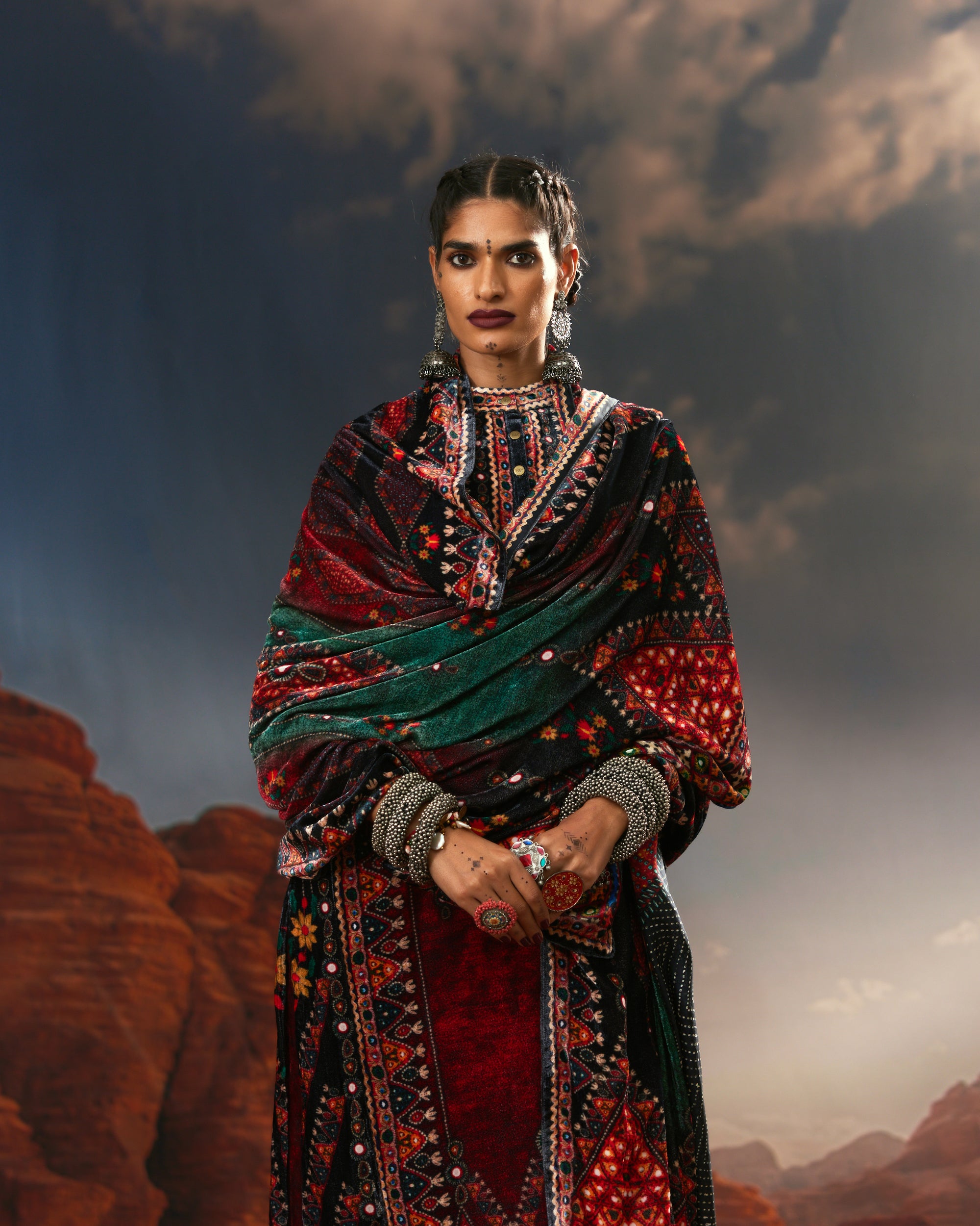 Kutch : Ghazala - Red/Teal/Black