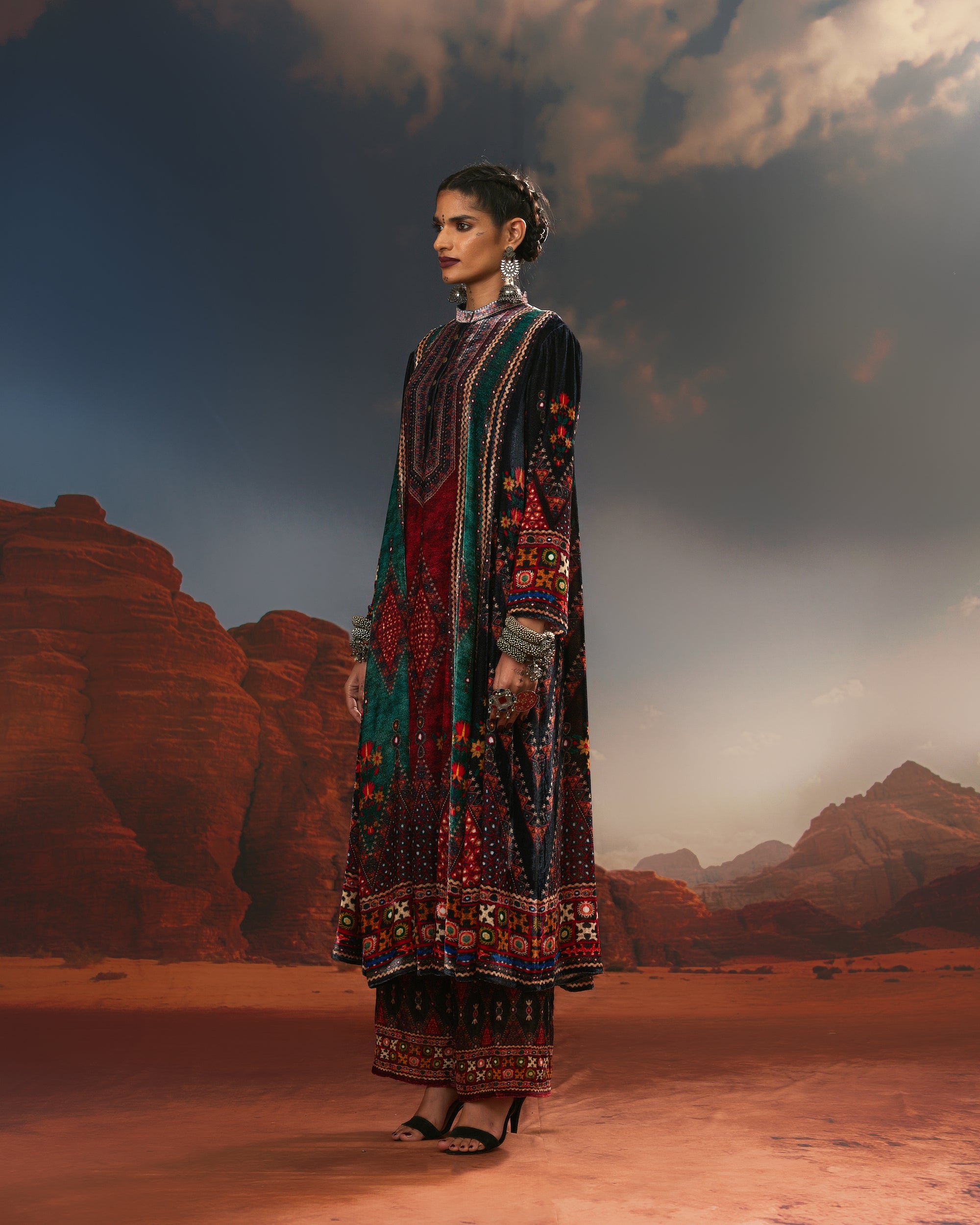 Kutch : Ada - Red/Teal/Black