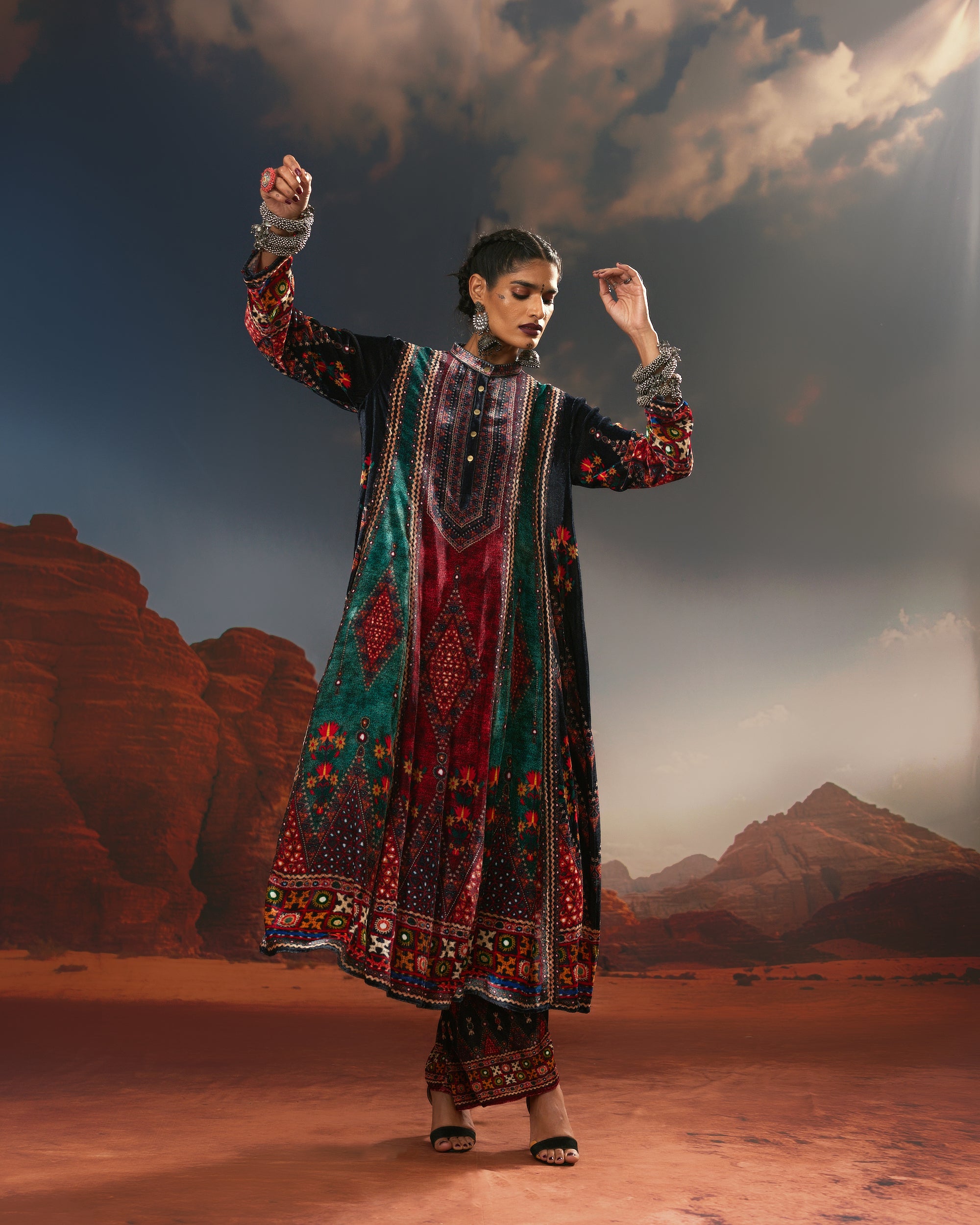 Kutch : Ada - Red/Teal/Black