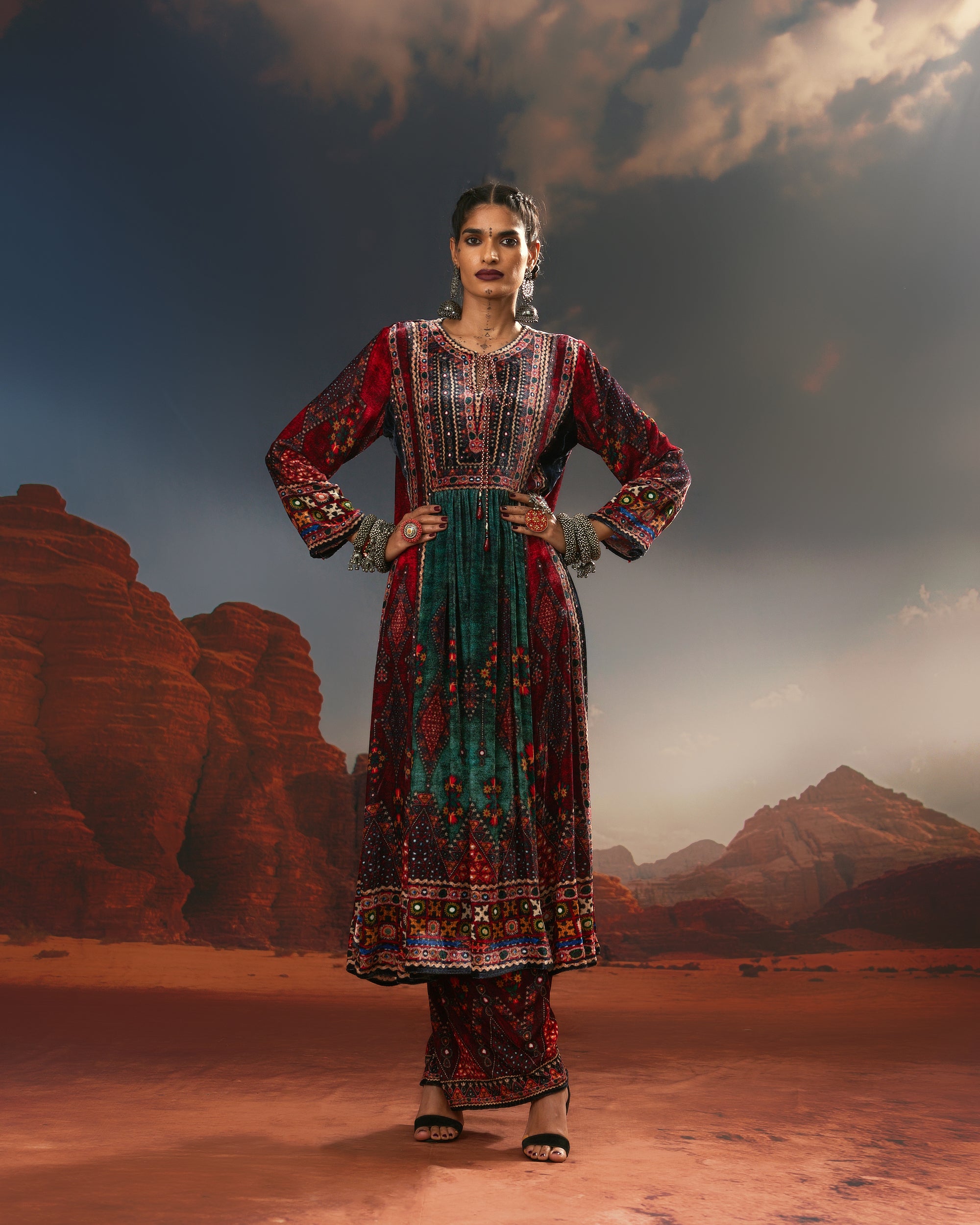 Kutch : Anisha - Teal/Red/Black