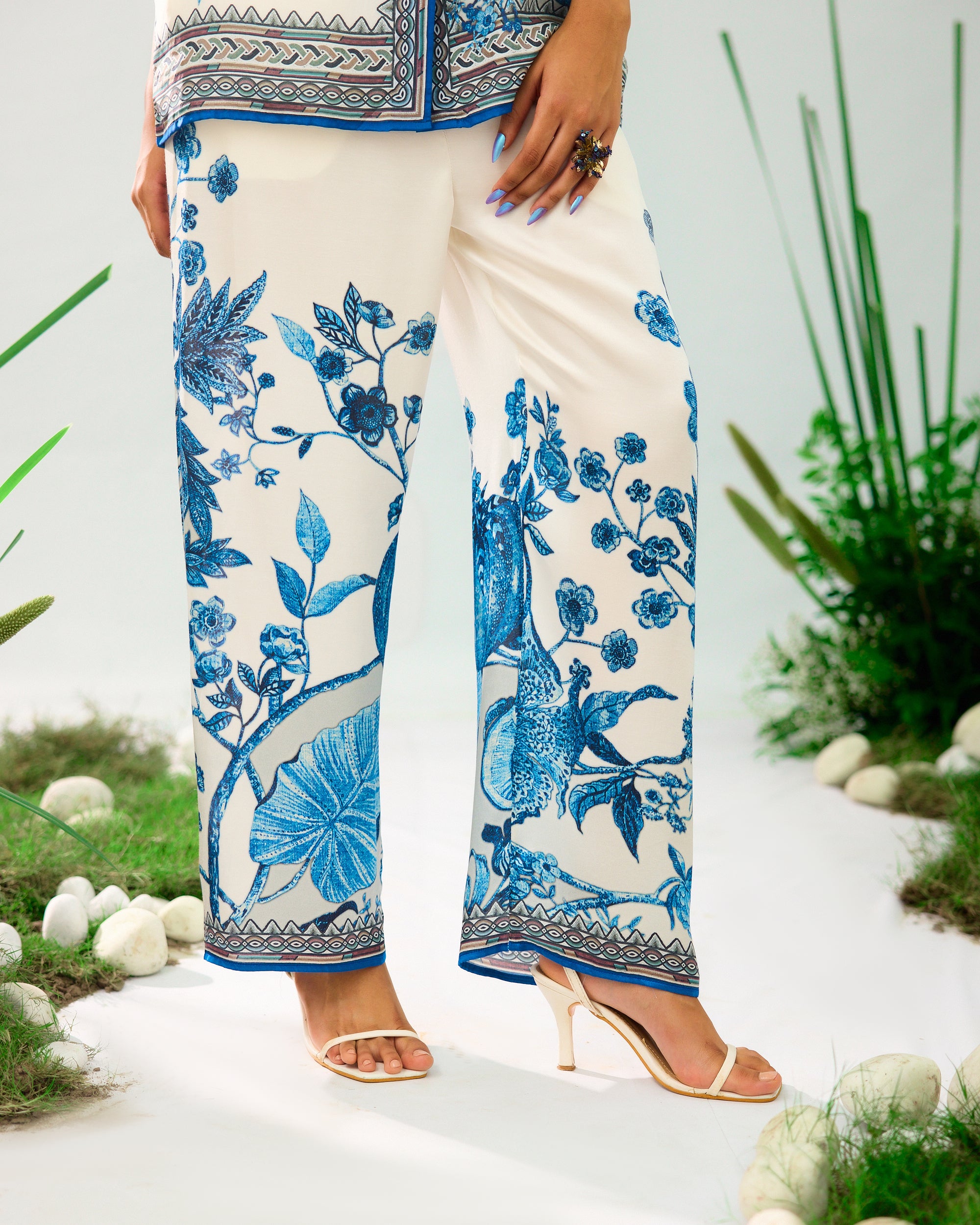 Florence : Maizah - Blue/White
