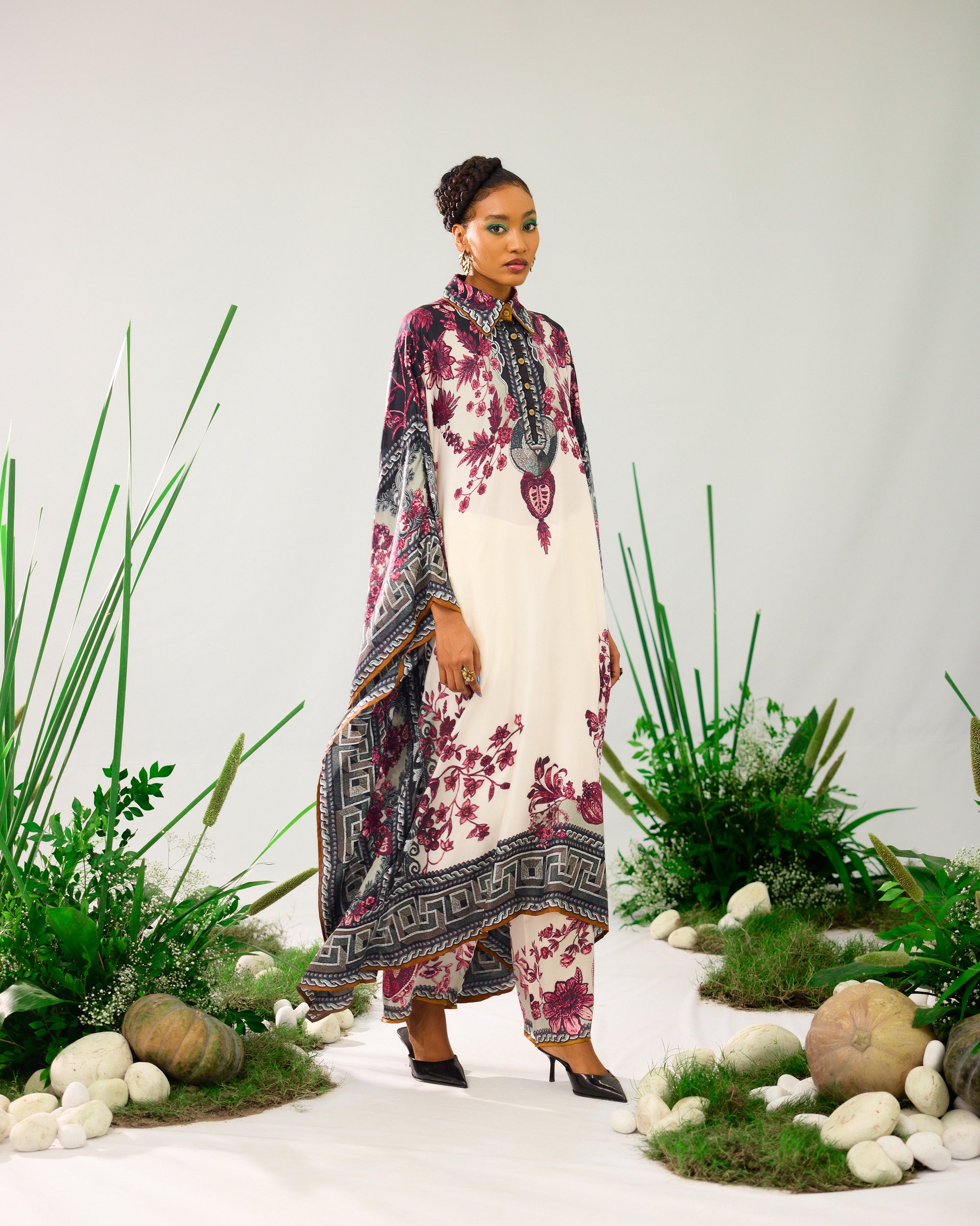 Florence : Sharifa - White/Raspberry
