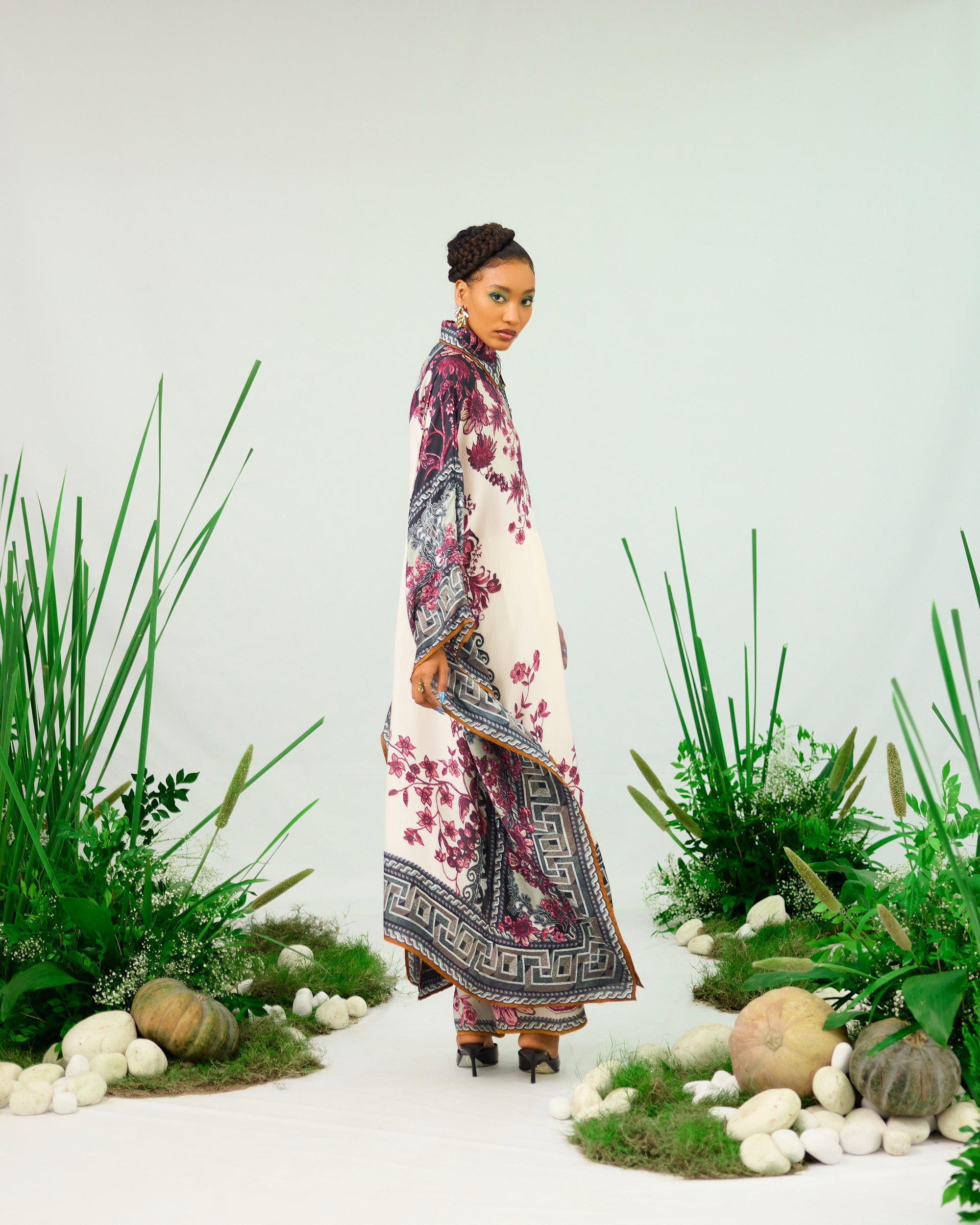 Florence : Sharifa - White/Raspberry