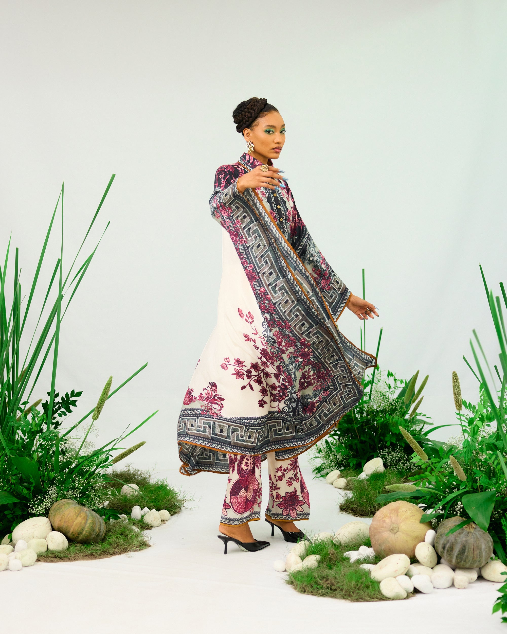Florence : Sharifa - White/Raspberry