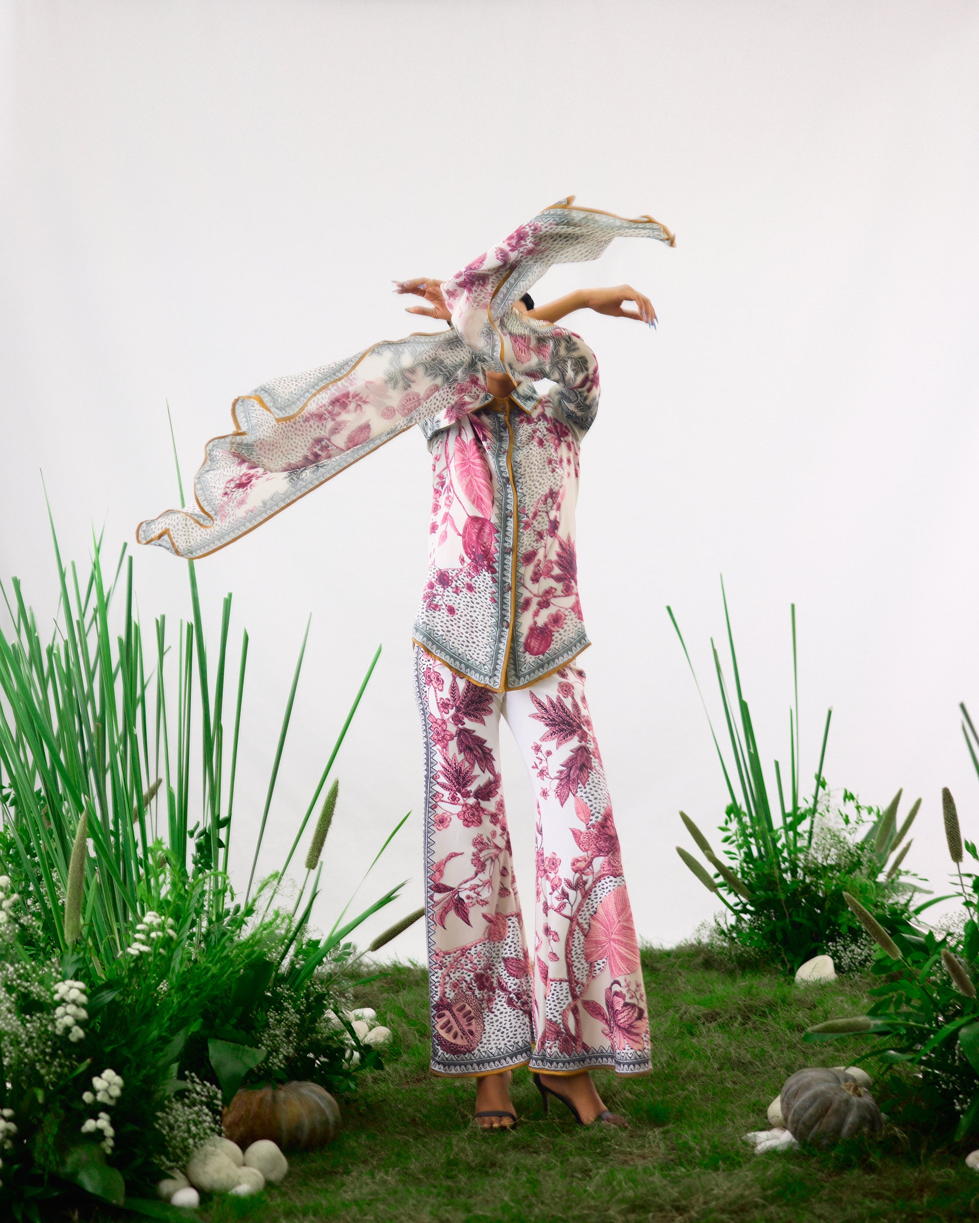 Florence : Maaya - White/Raspberry