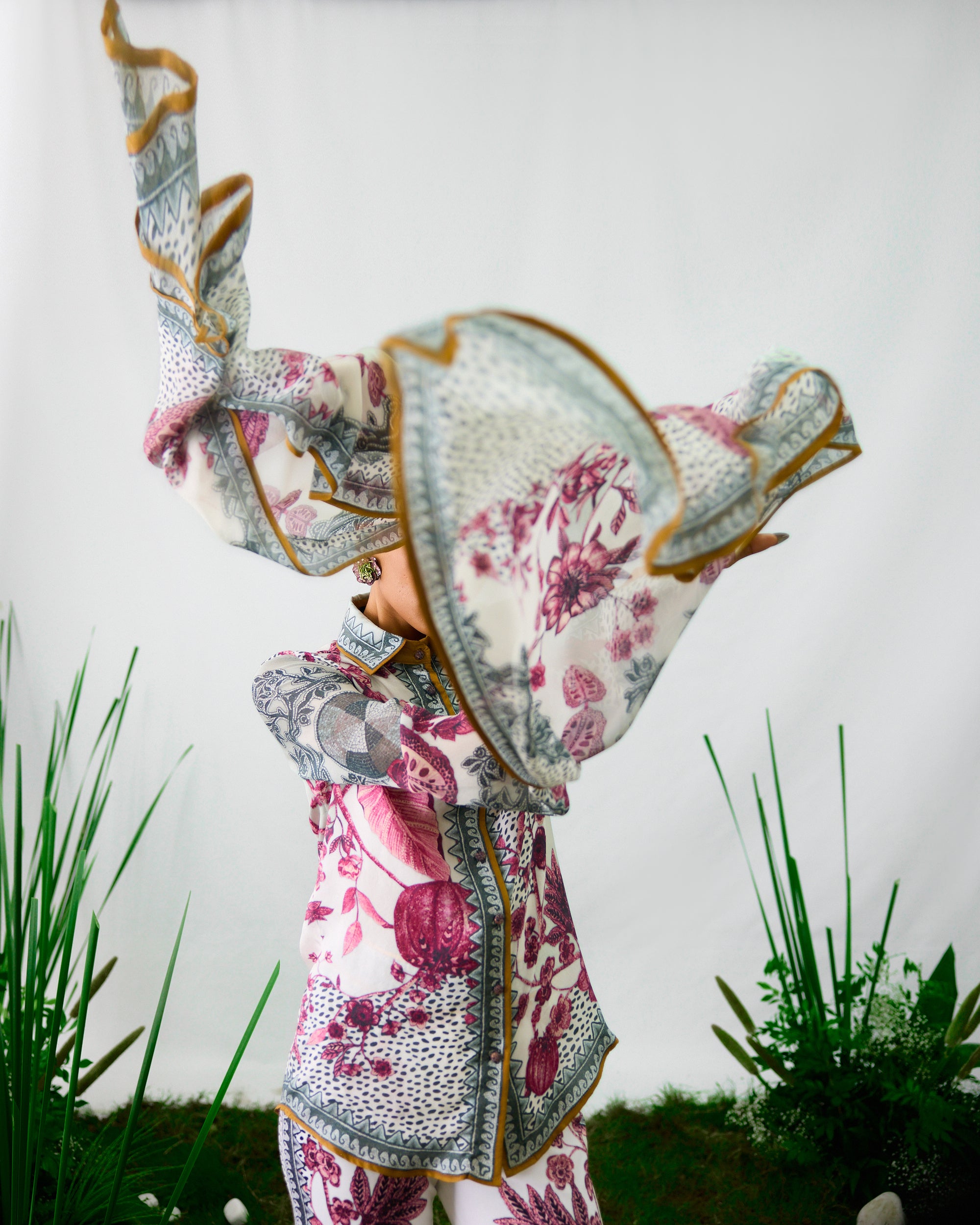 Florence : Maaya - White/Raspberry