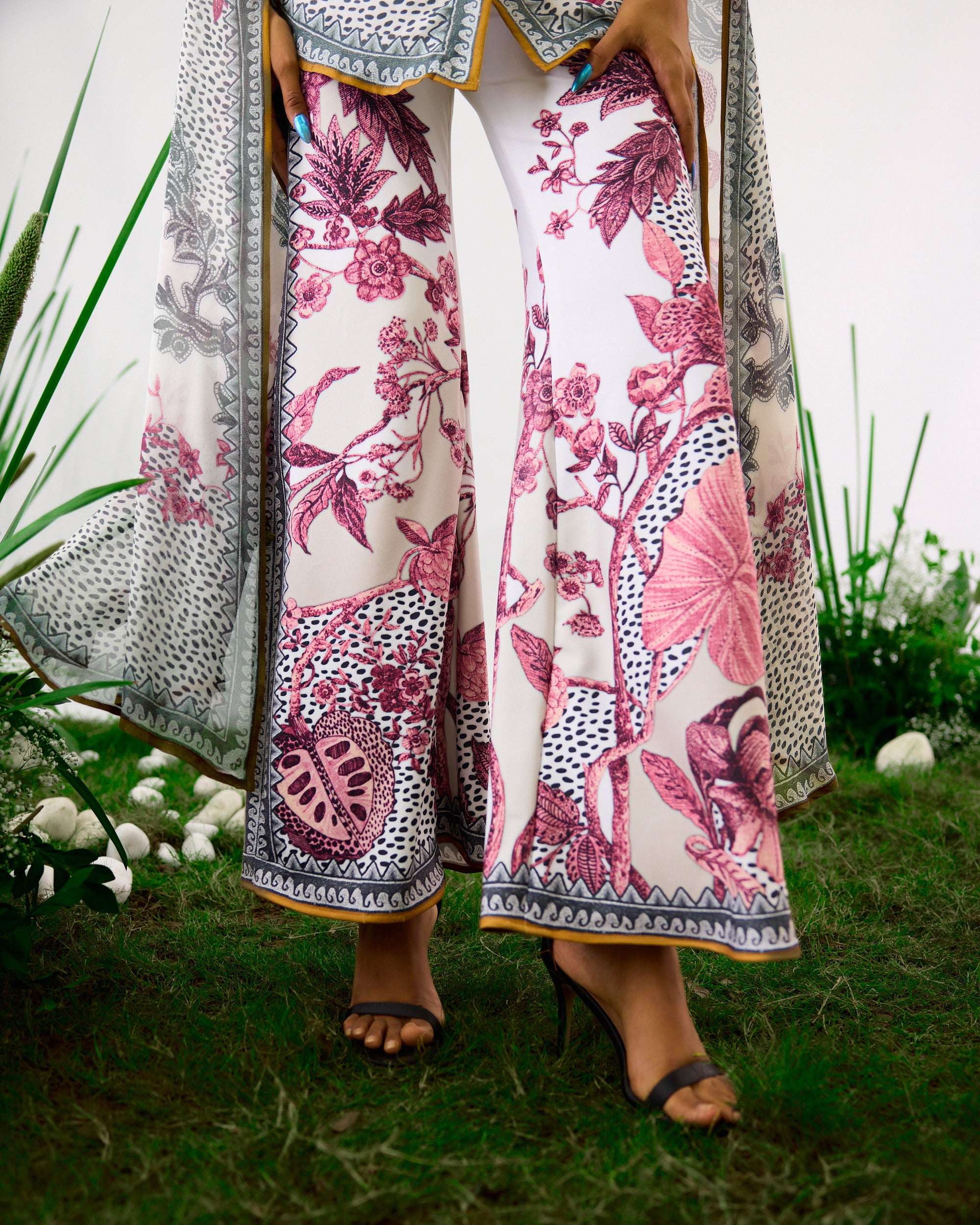 Florence : Maaya - White/Raspberry