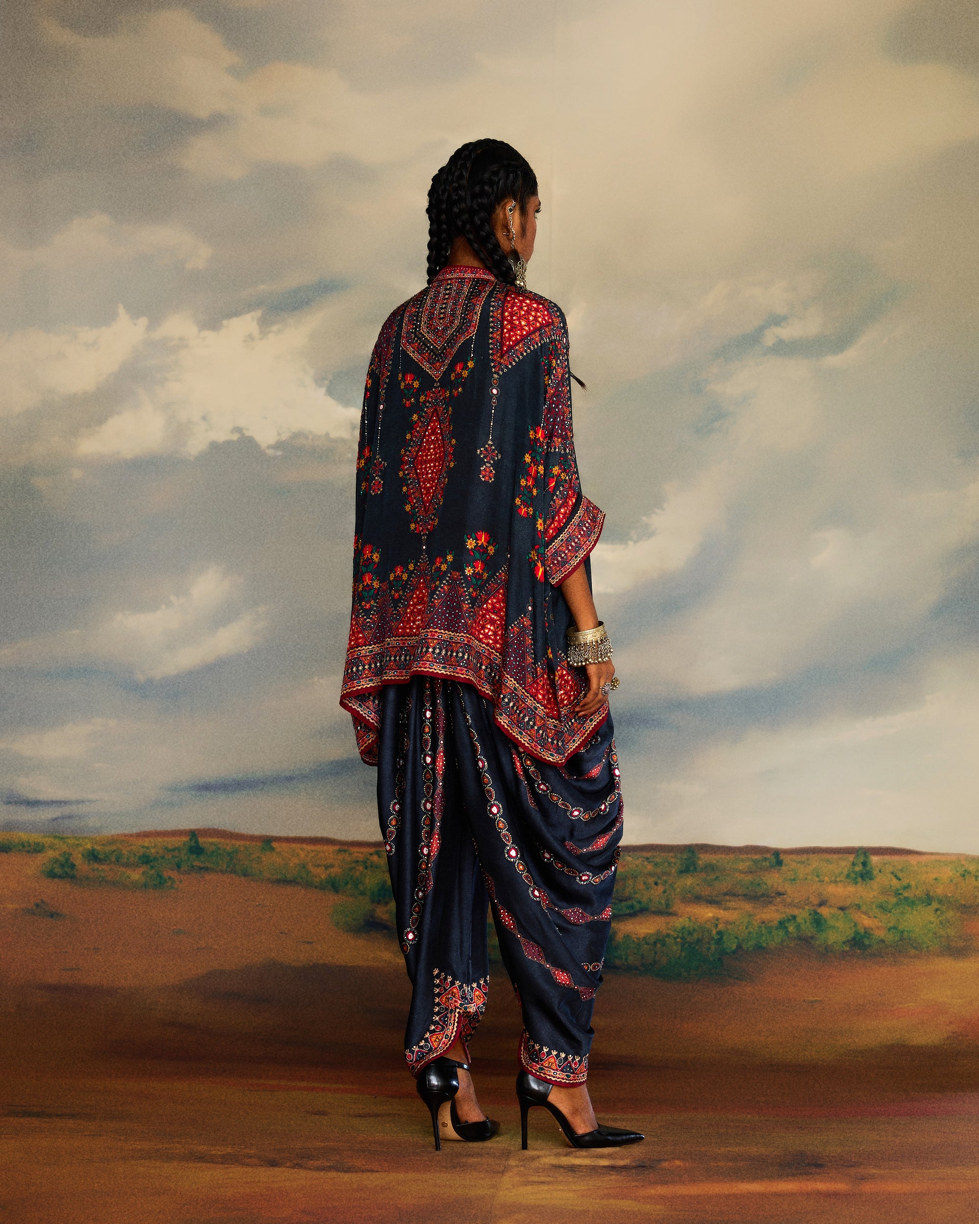 Kutch : Chanel/Afghan - Charcoal