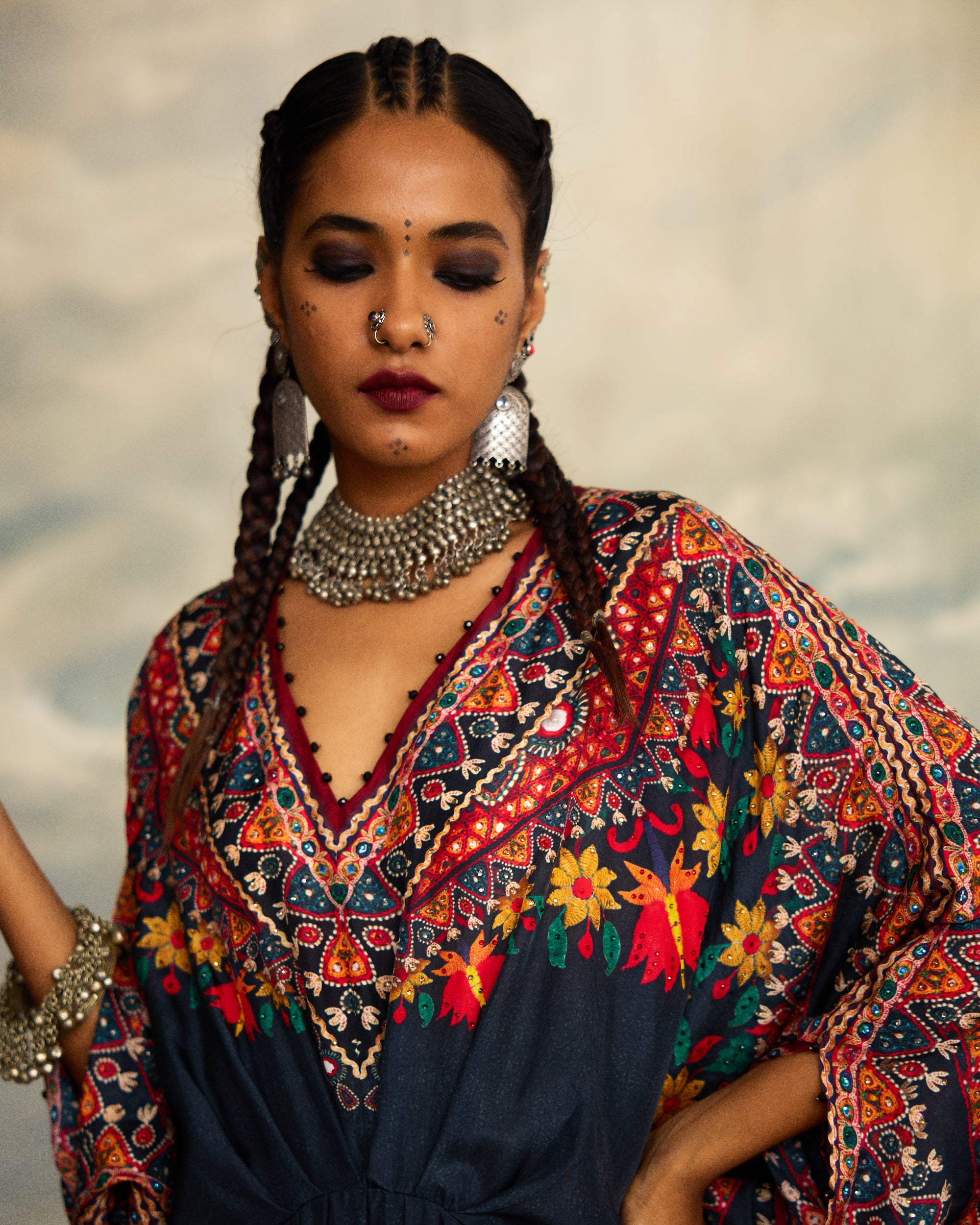 Kutch : Rasika - Charcoal