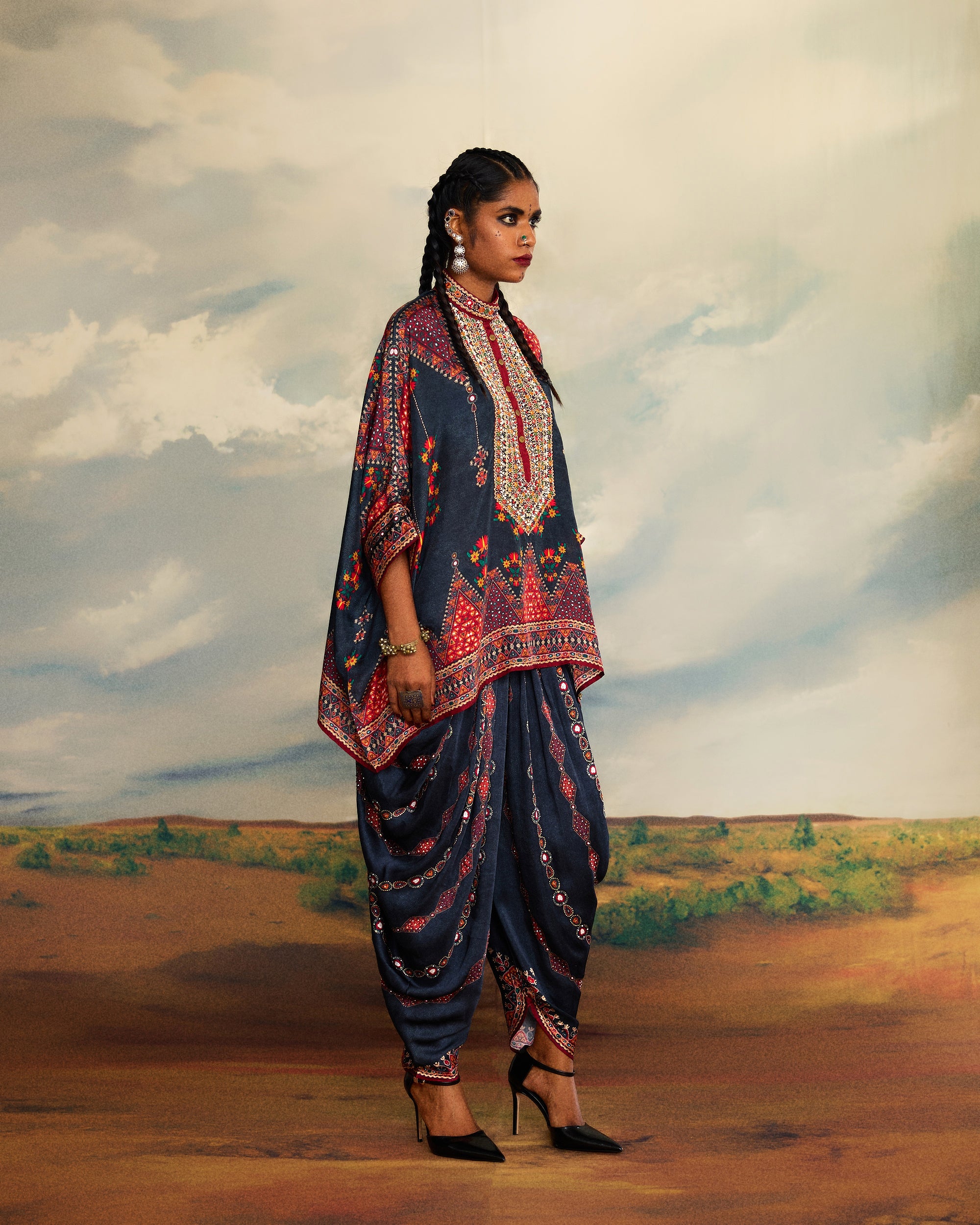 Kutch : Chanel/Afghan (emb) - Charcoal