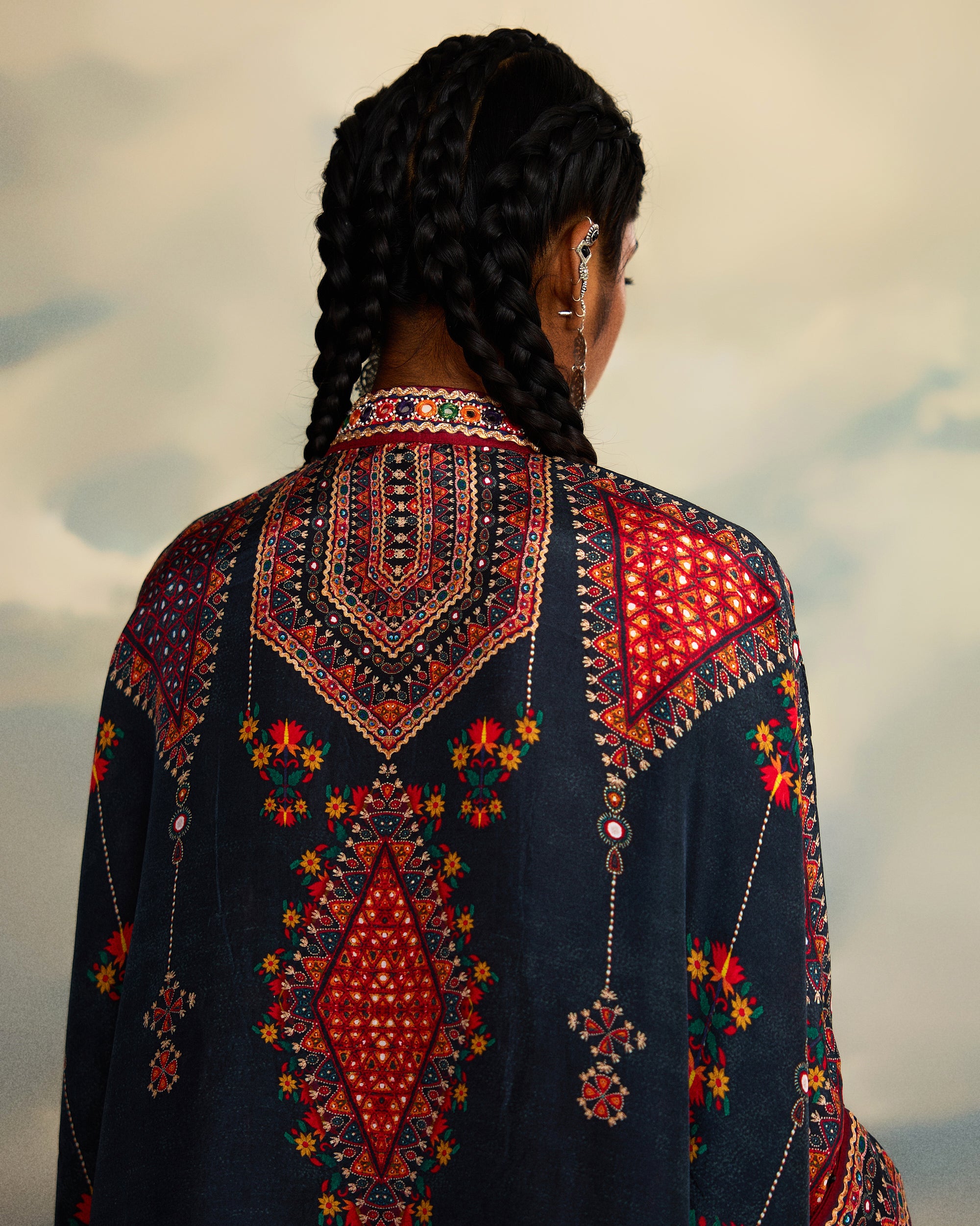Kutch : Chanel/Afghan (emb) - Charcoal