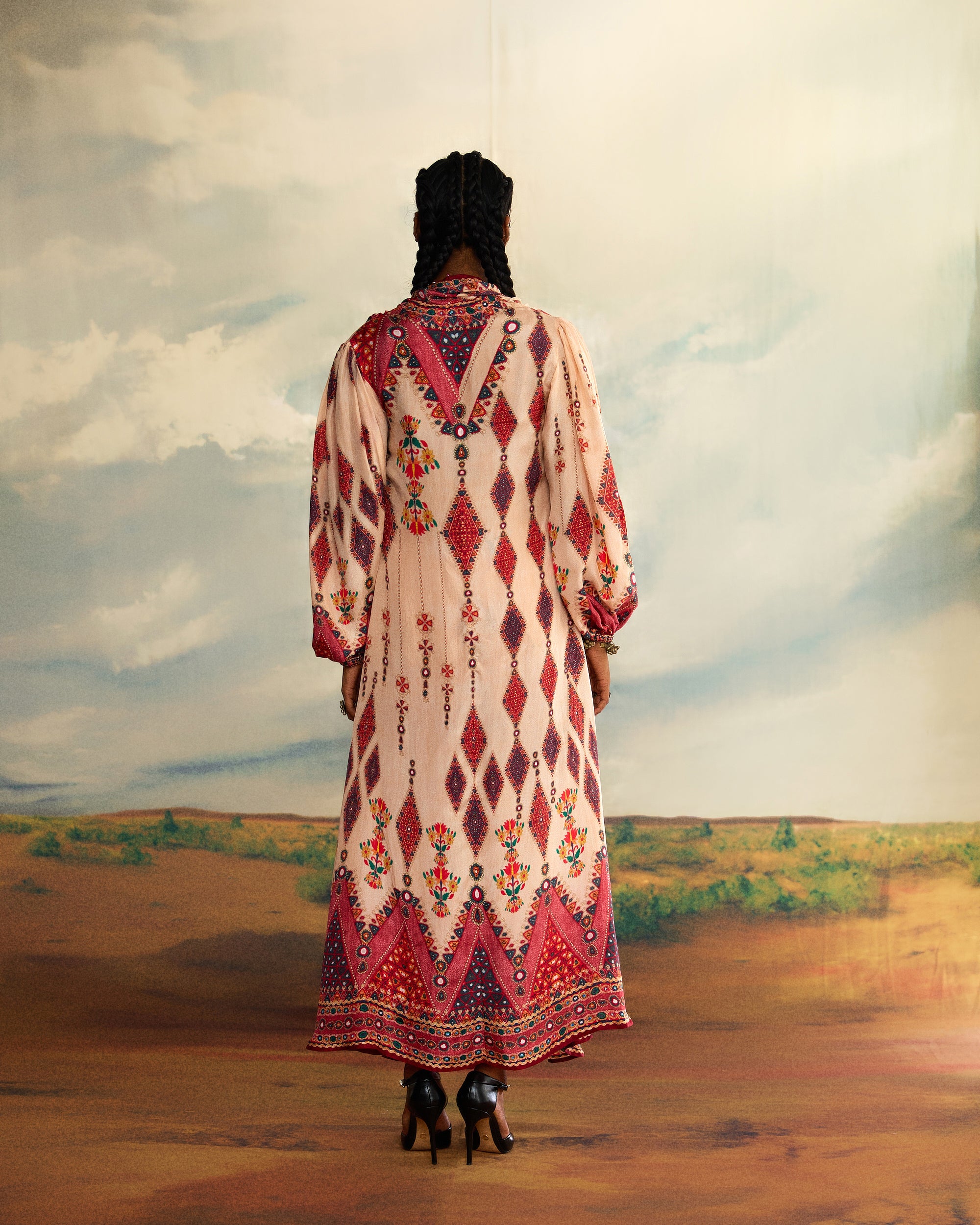 Kutch : Gauri - Beige