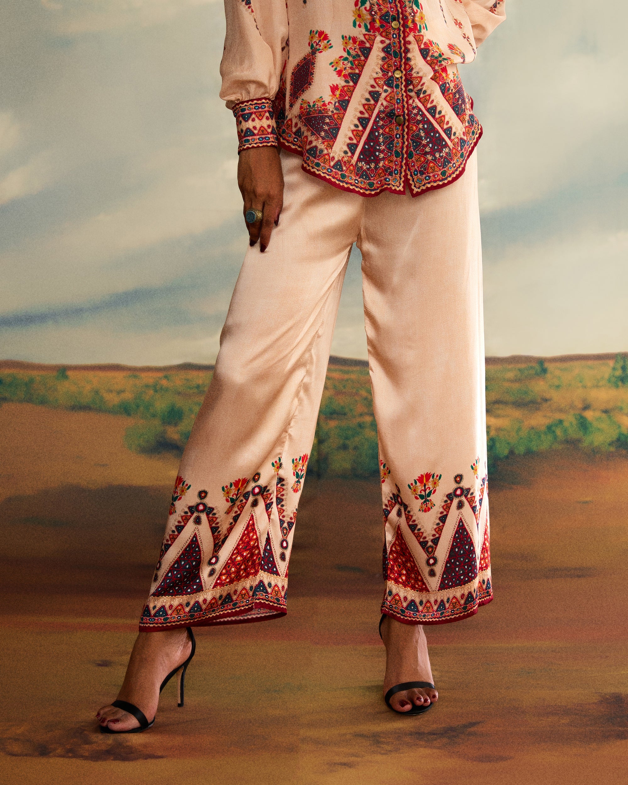 Kutch : Ferhana - Beige
