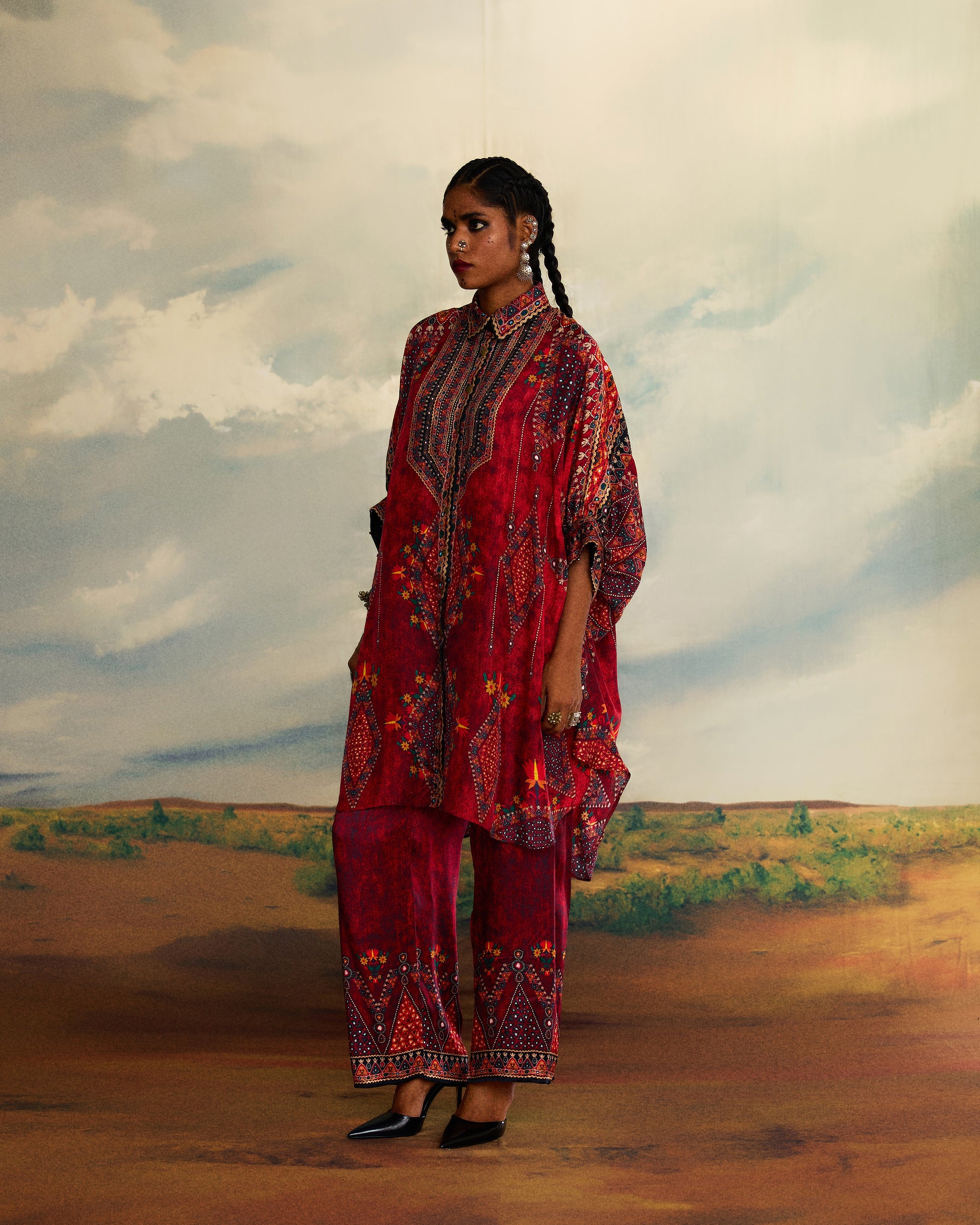 Kutch : Kamara - Red