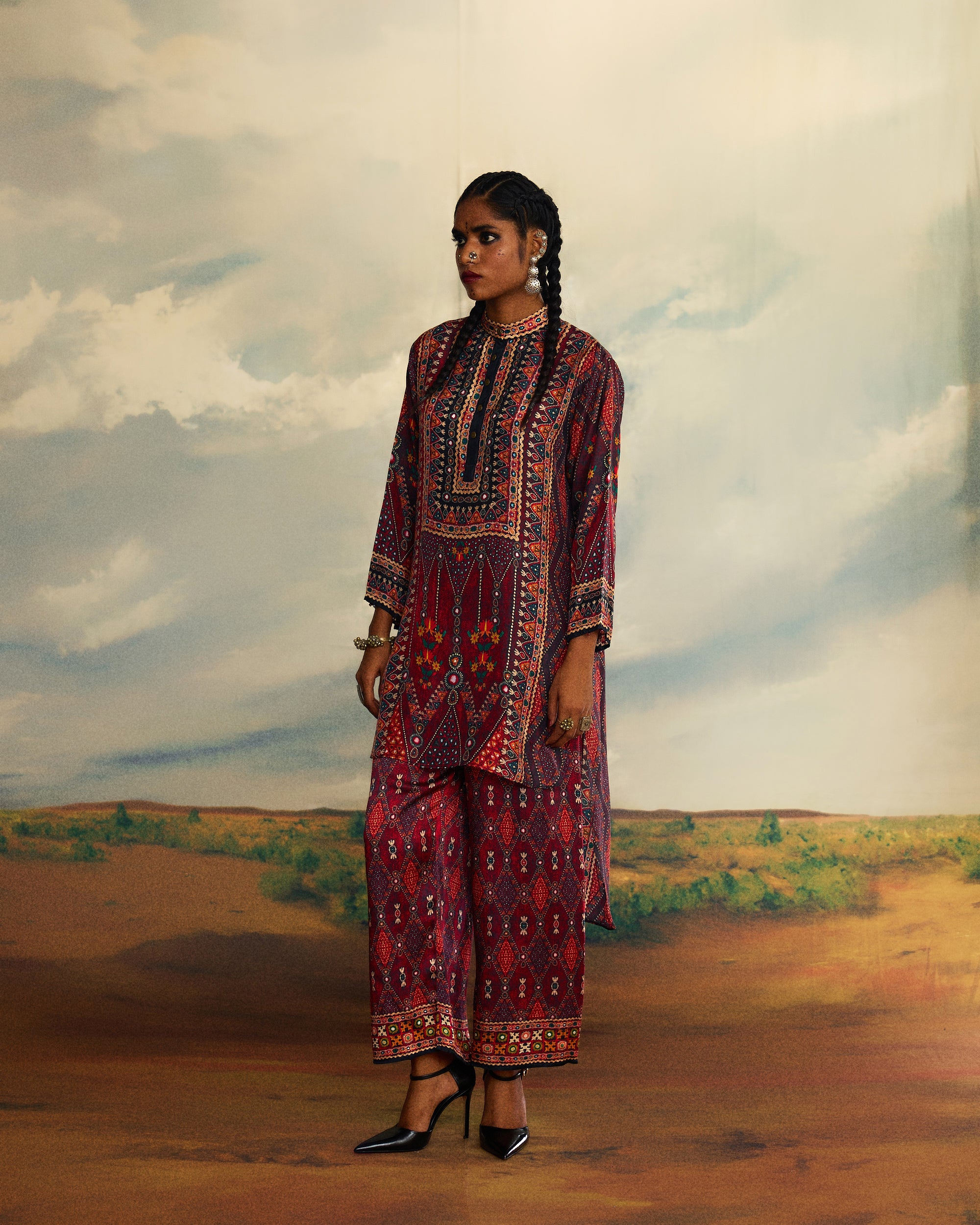 Kutch : Baaka - Red