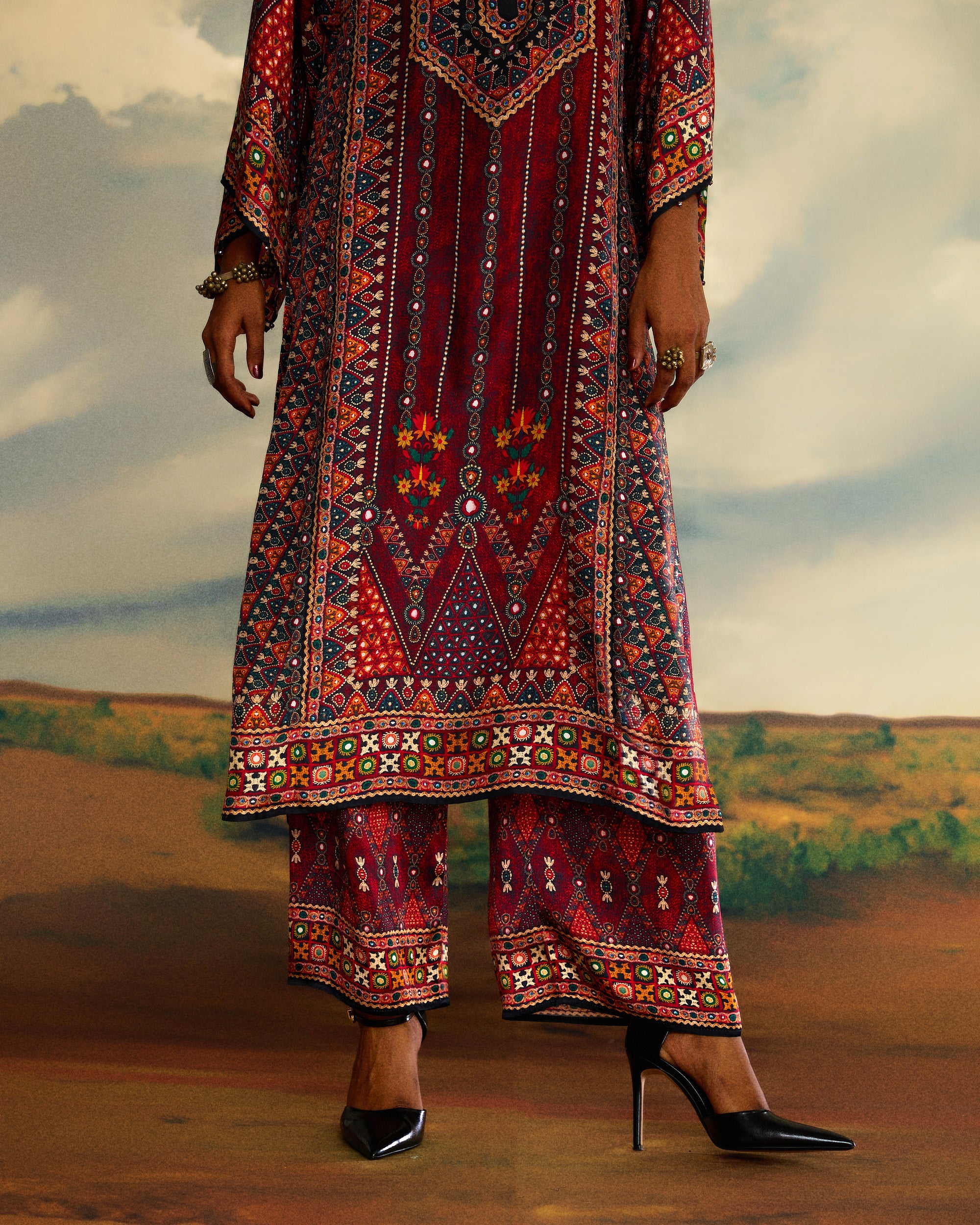 Kutch : Gayatri - Red