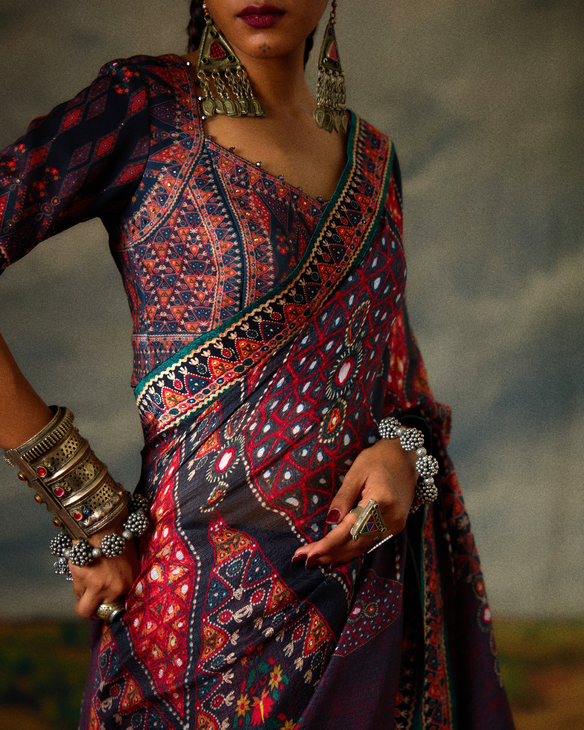 Kutch : Savi - Charcoal