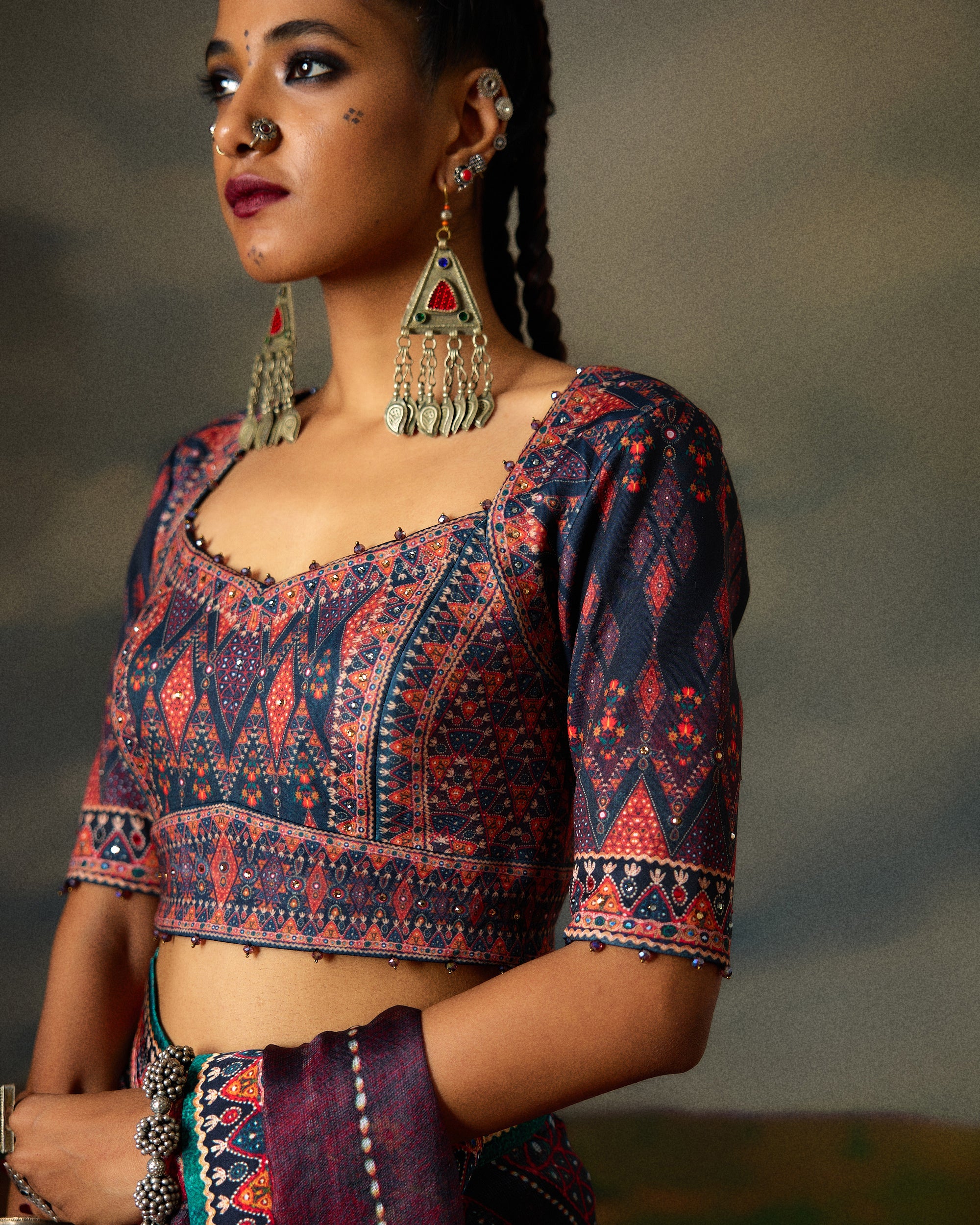 Kutch : Savi - Charcoal