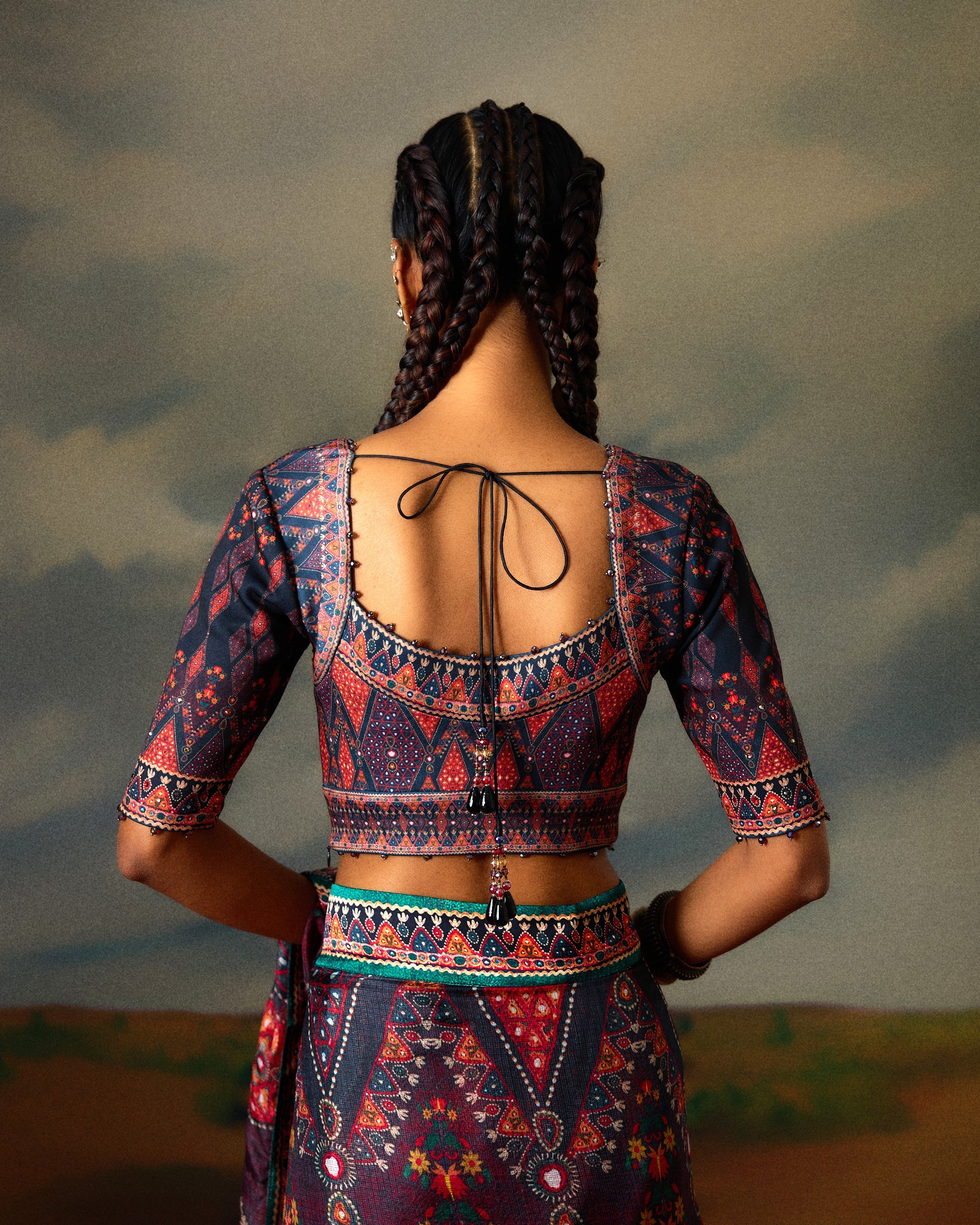 Kutch : Savi - Charcoal
