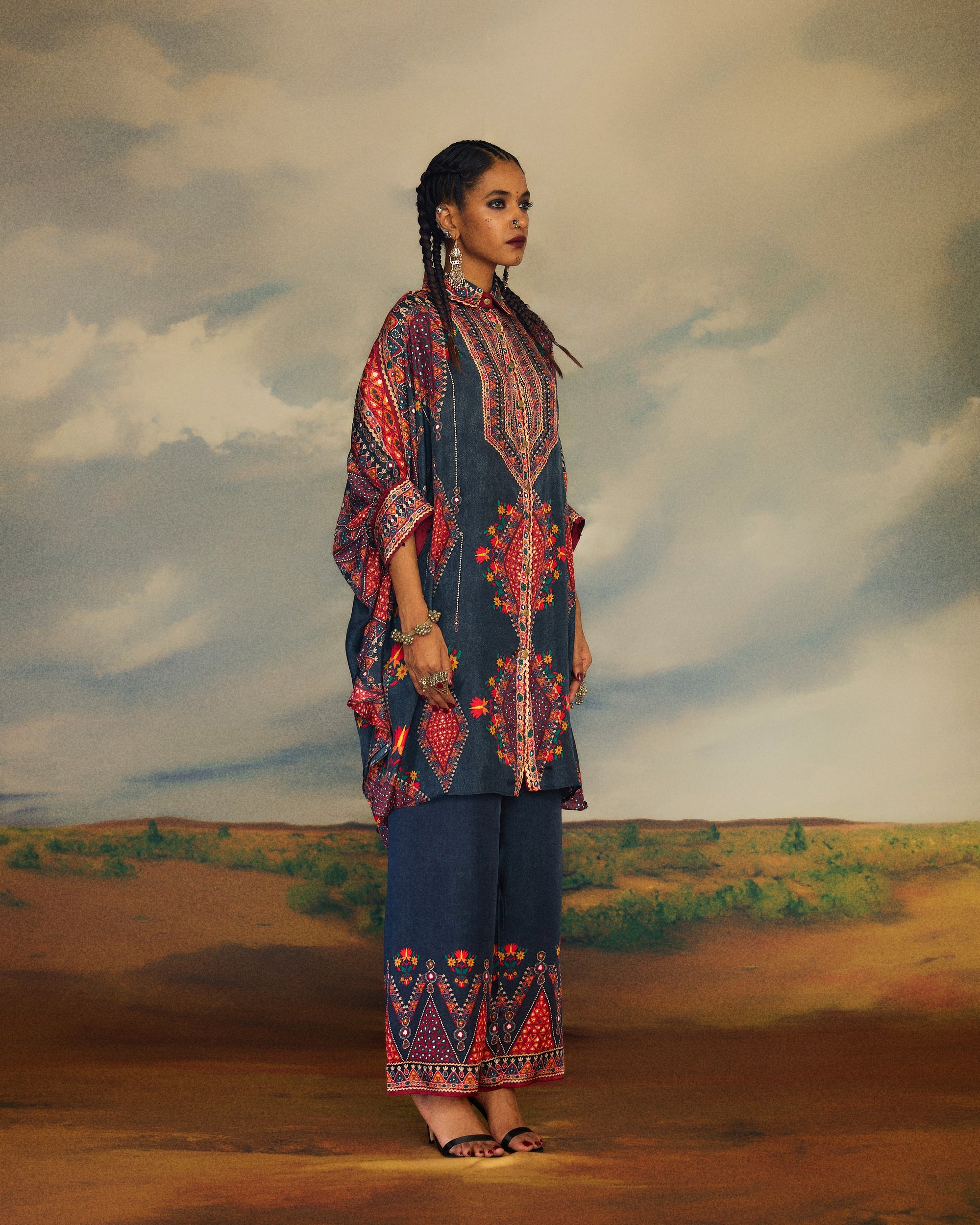 Kutch : Kamara - Charcoal