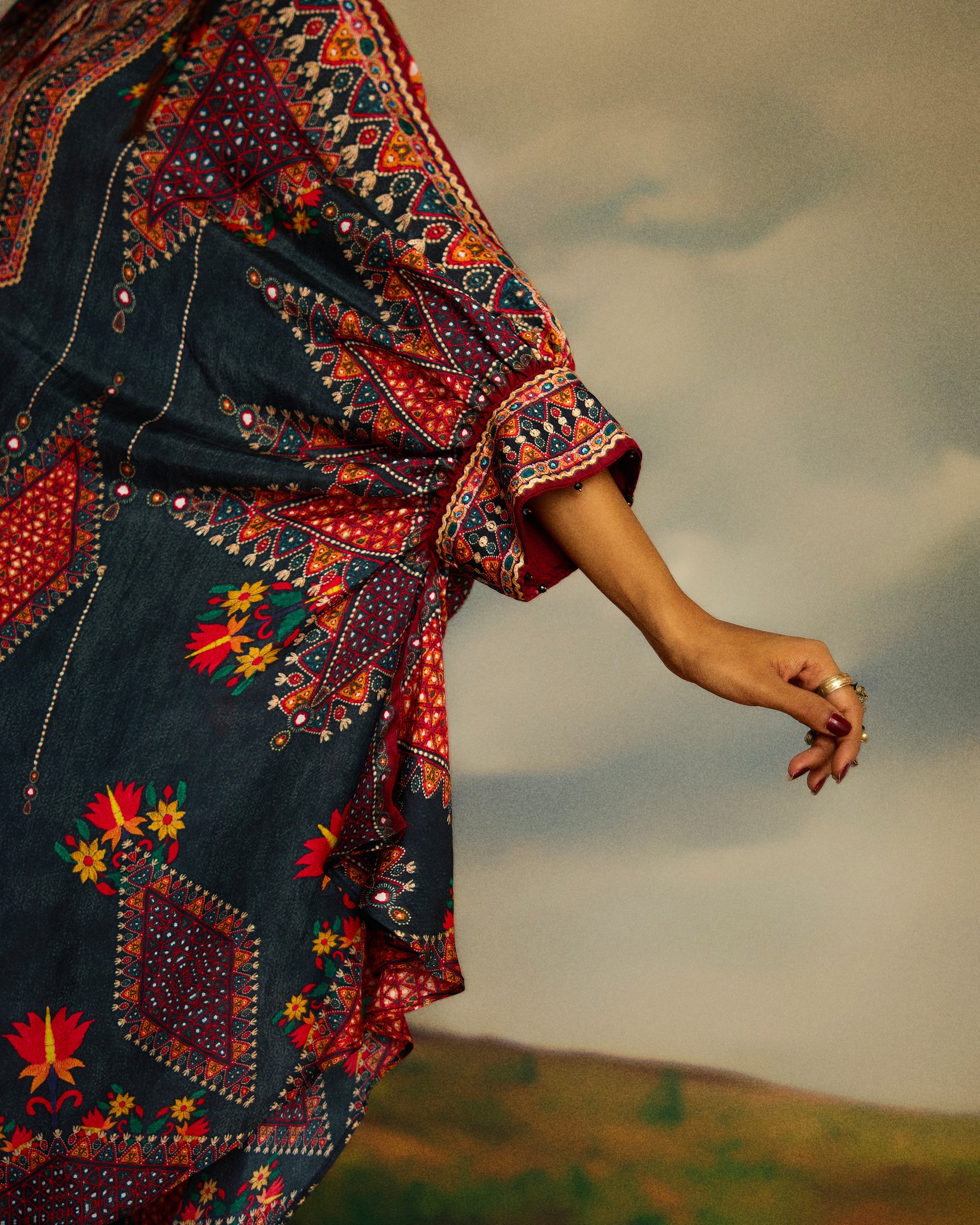 Kutch : Kamara - Charcoal