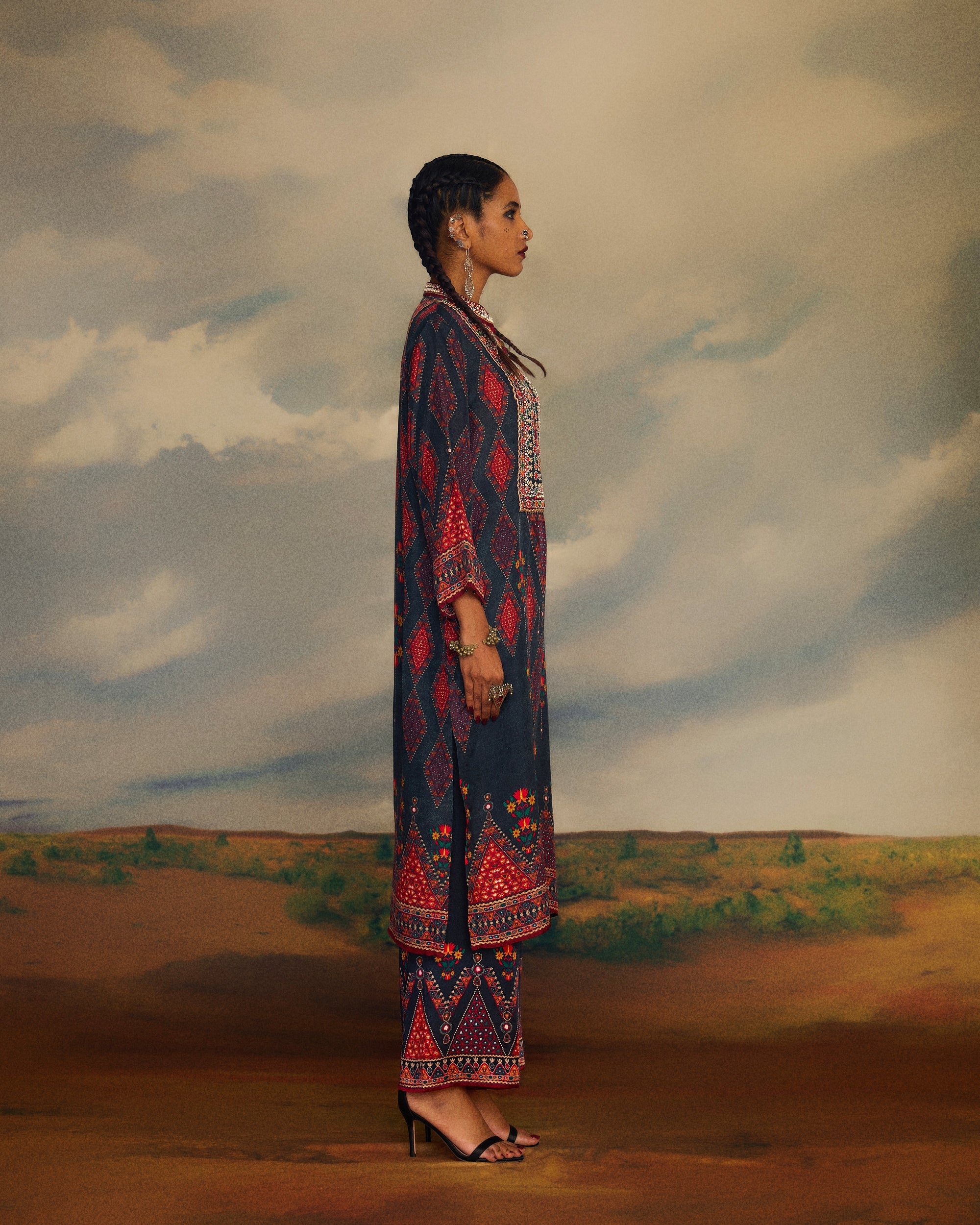 Kutch : Champa - Charcoal