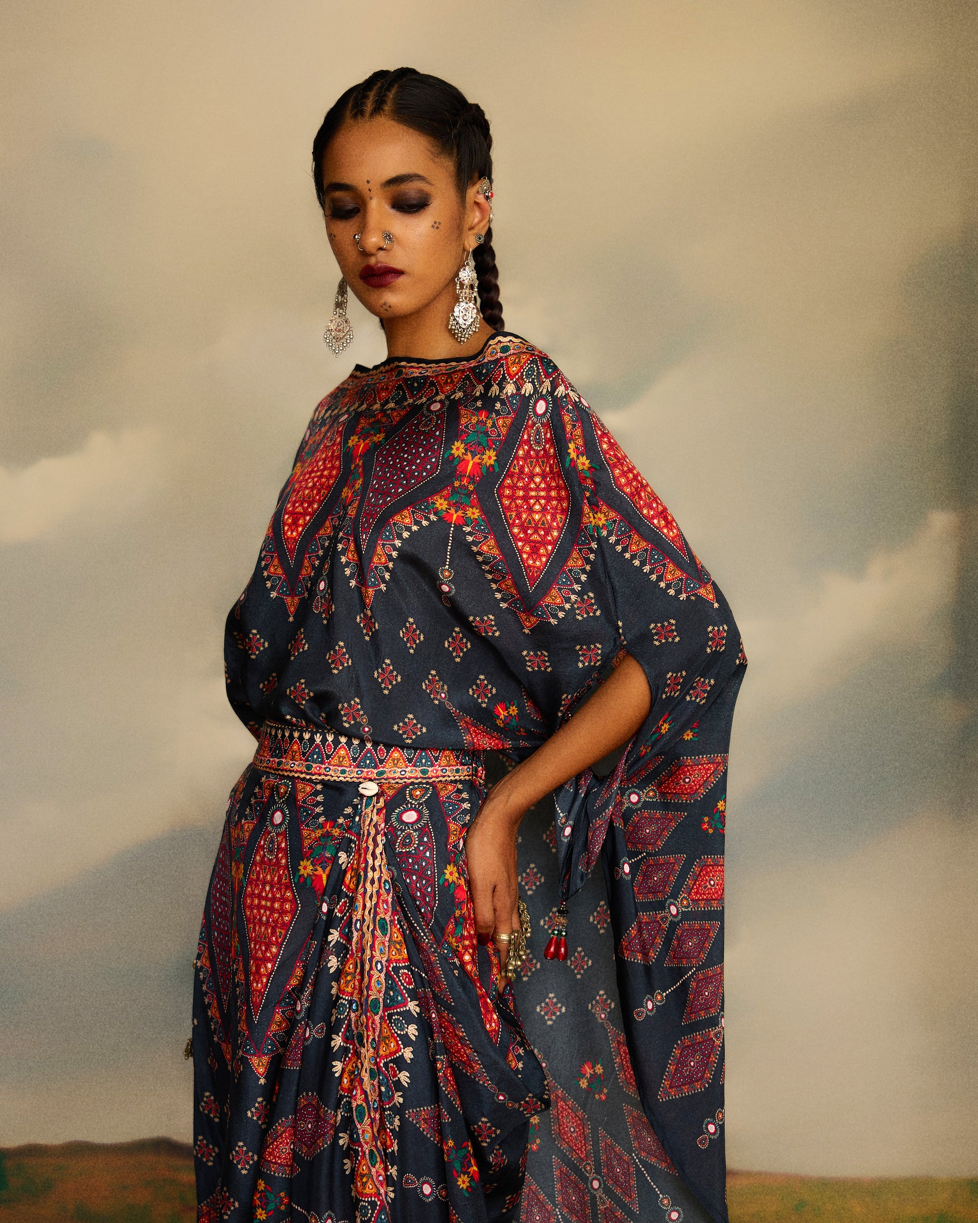 Kutch : Kamini - Charcoal