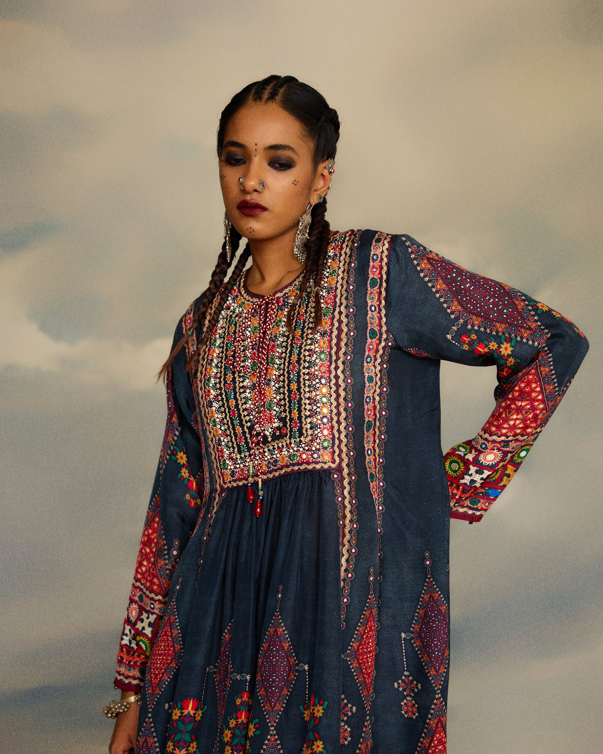 Kutch : Anisha - Charcoal
