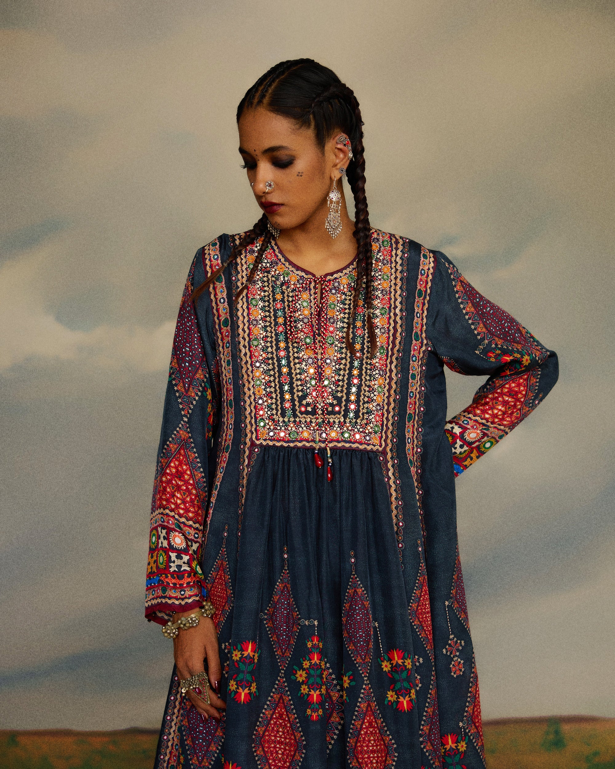 Kutch : Anisha - Charcoal
