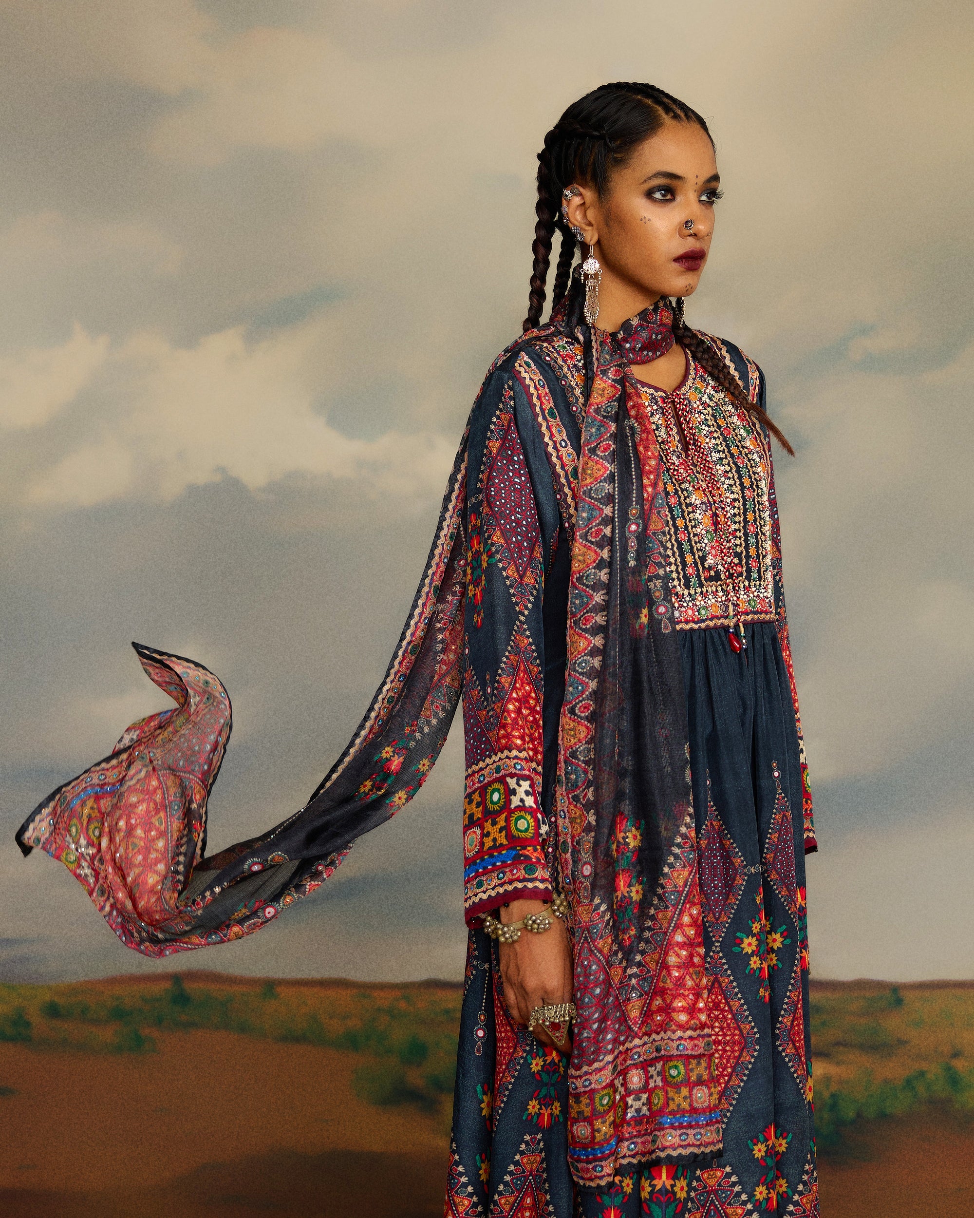 Kutch : Anisha - Charcoal