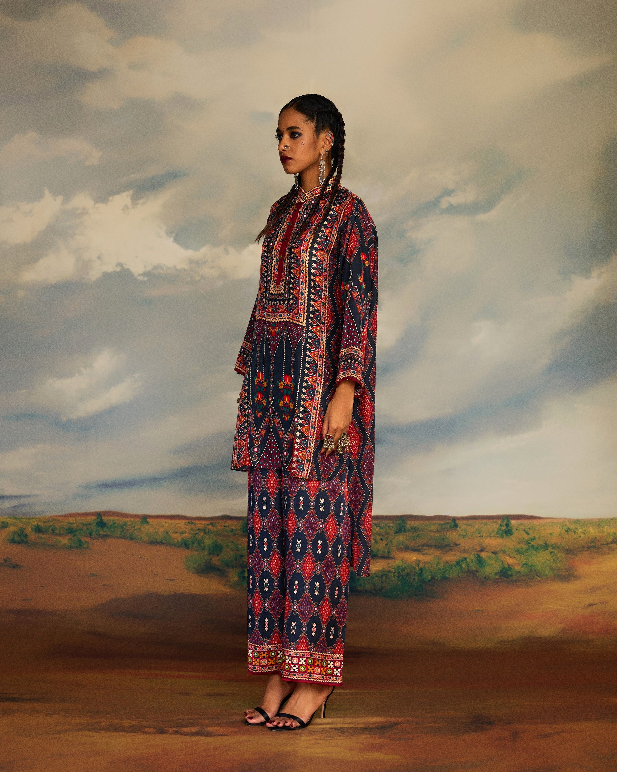 Kutch : Baaka - Charcoal