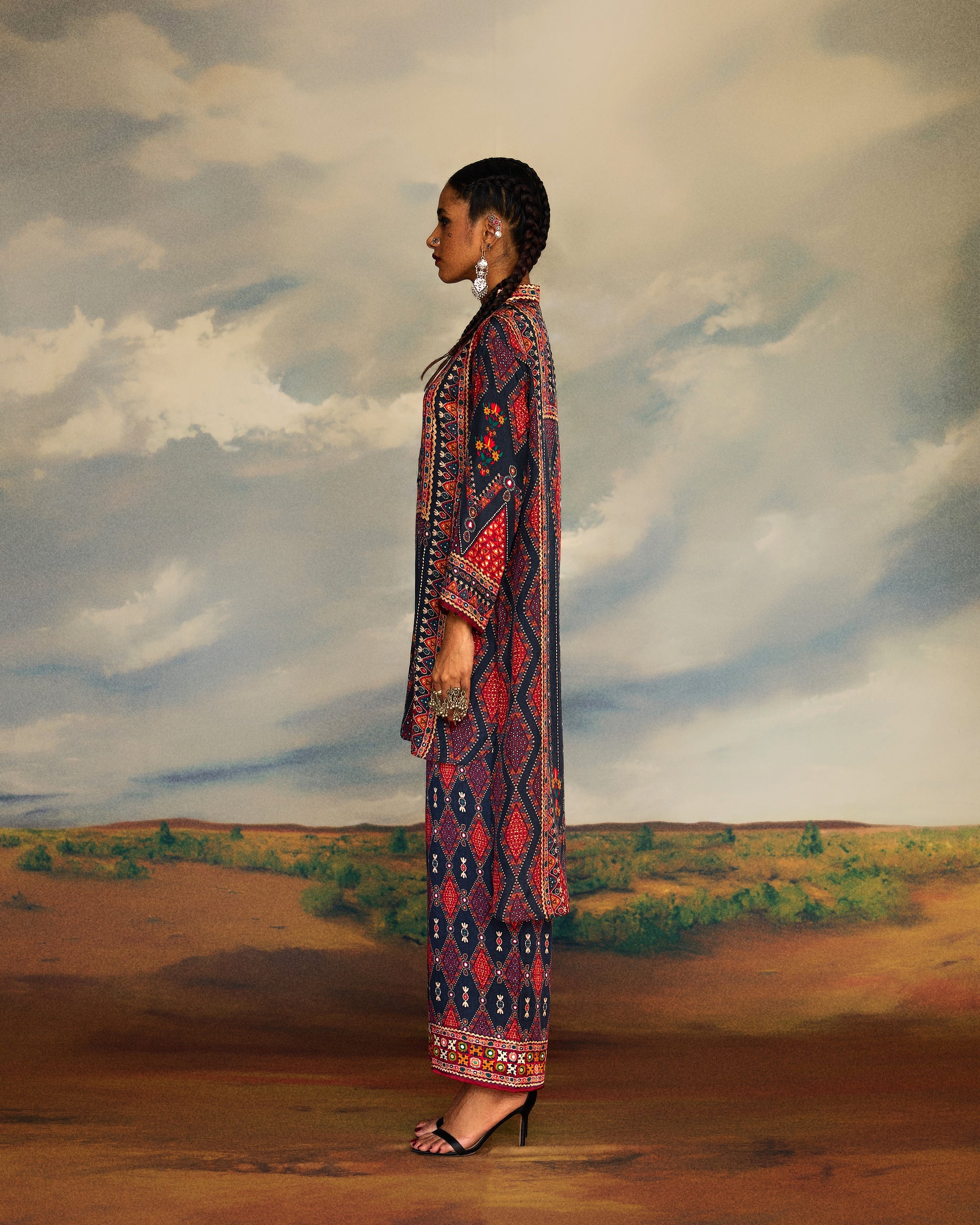 Kutch : Baaka - Charcoal