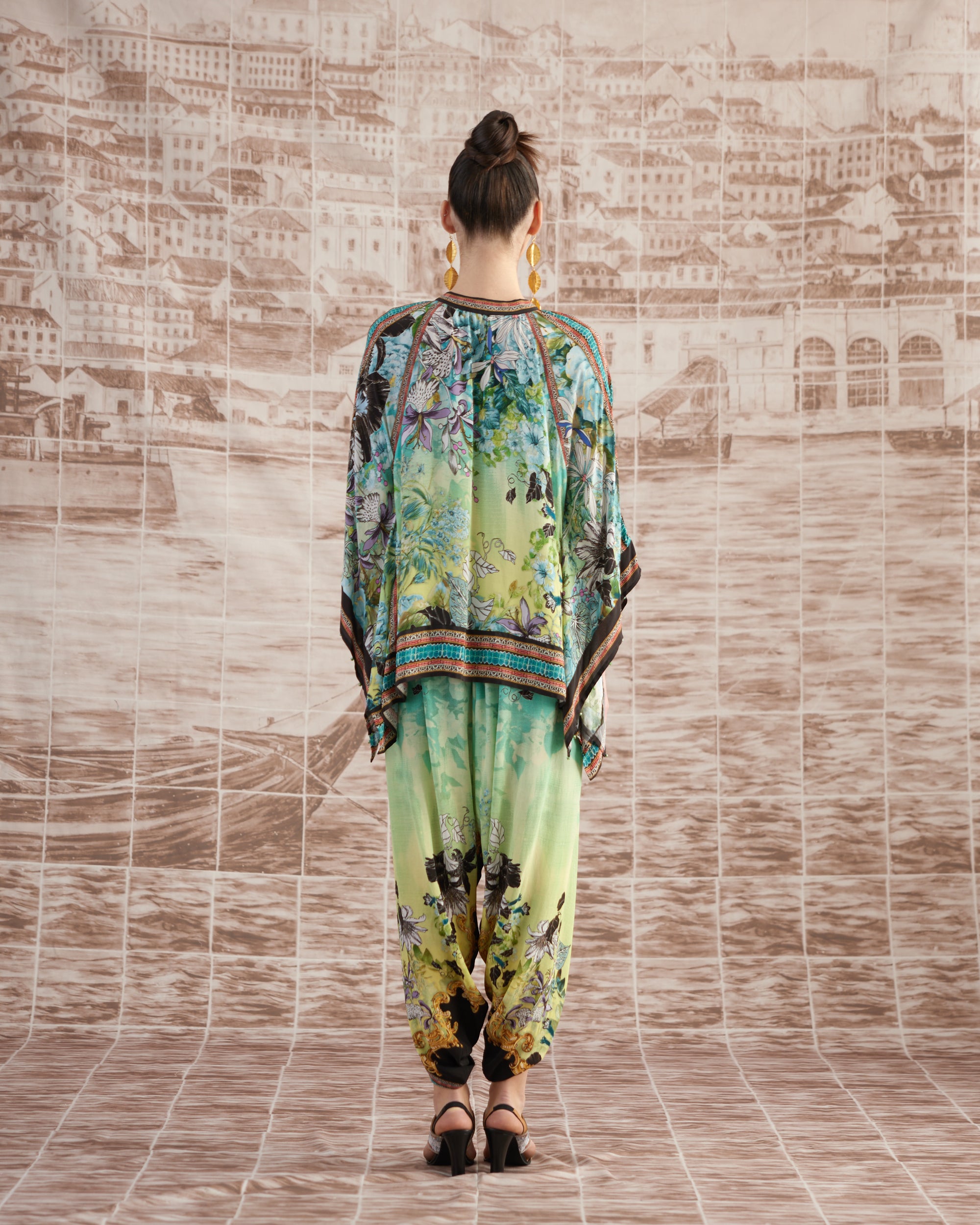Love in Portofino (Maldives) : Ramona Sonth - Aqua/Lime
