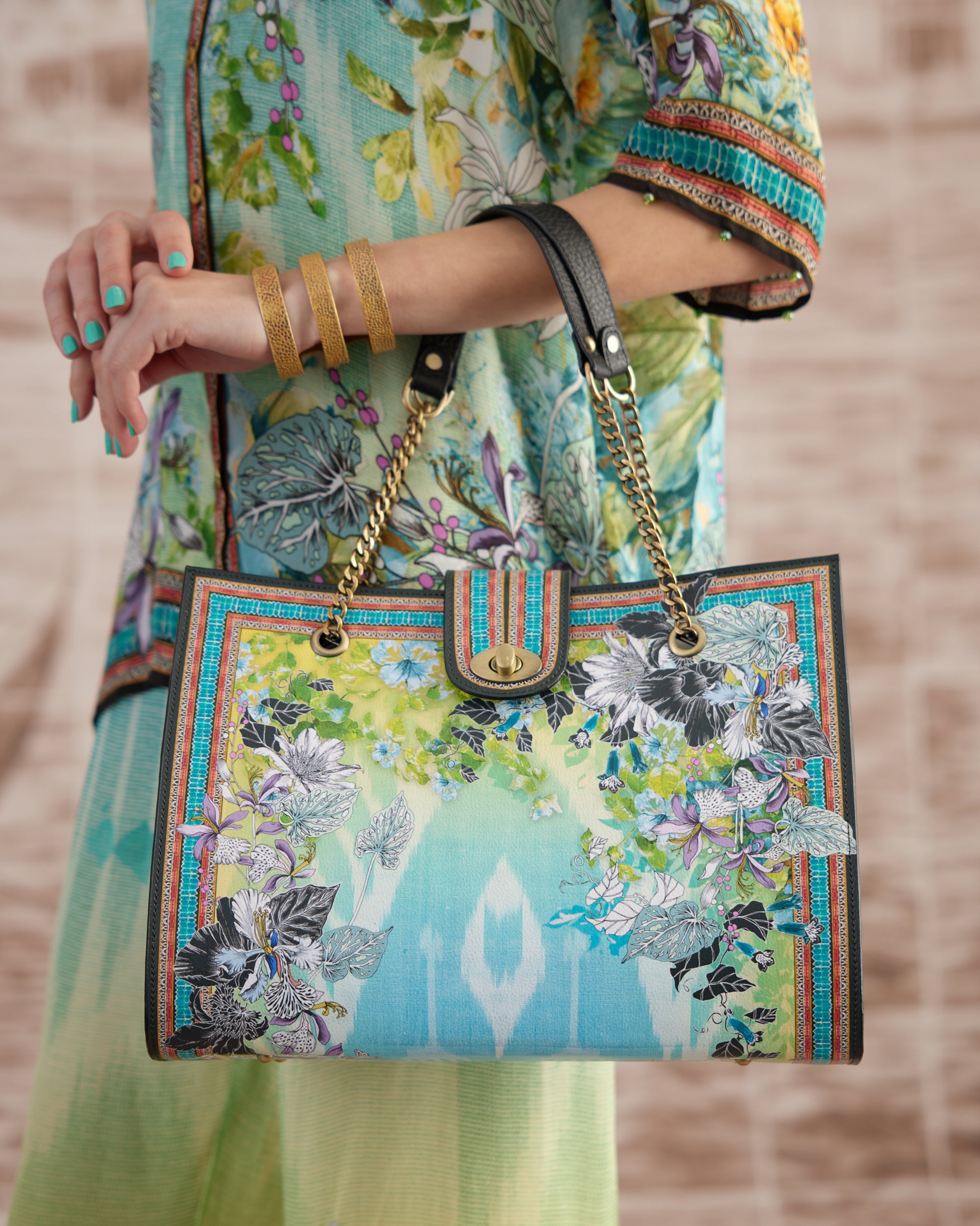 Love in Portofino (Maldives) : Maizah - Aqua/Lime