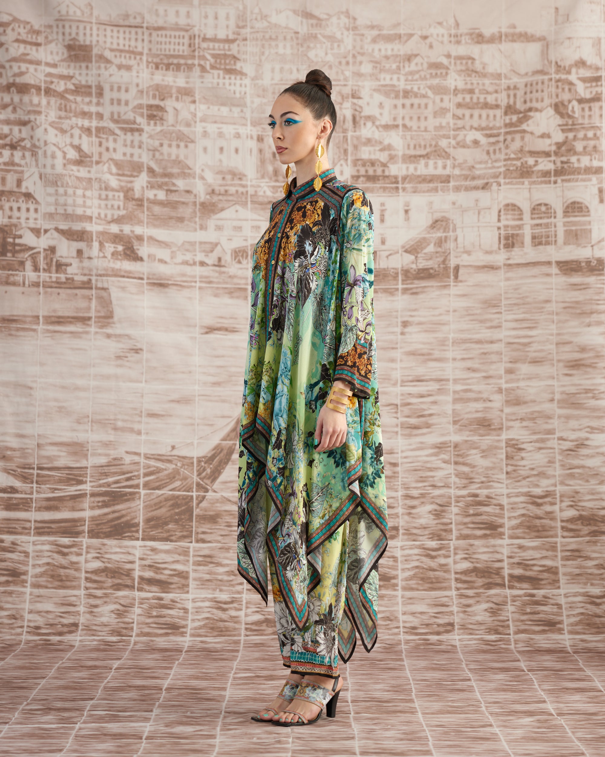 Love in Portofino (Maldives) : Shibani - Aqua/Lime