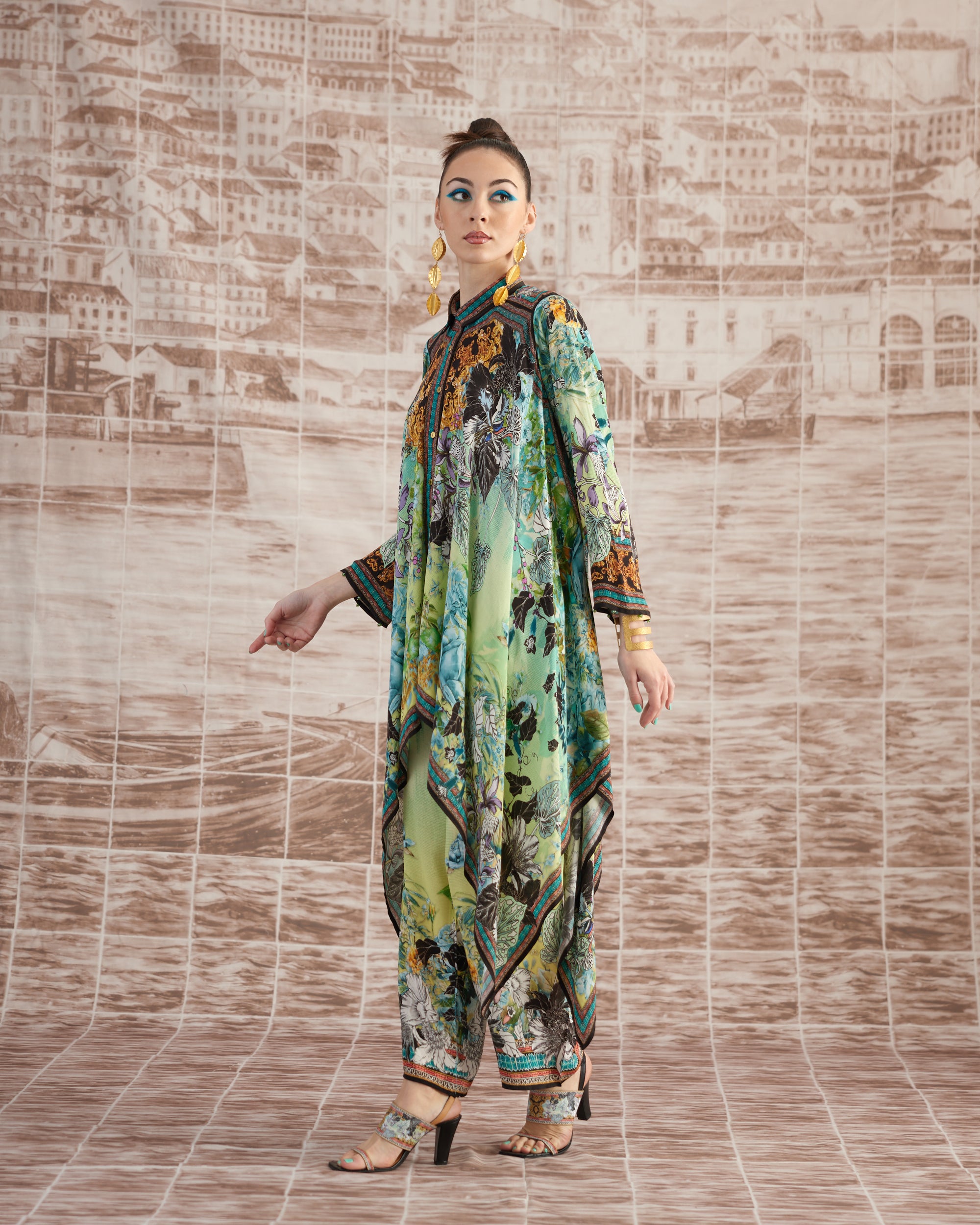 Love in Portofino (Maldives) : Shibani - Aqua/Lime