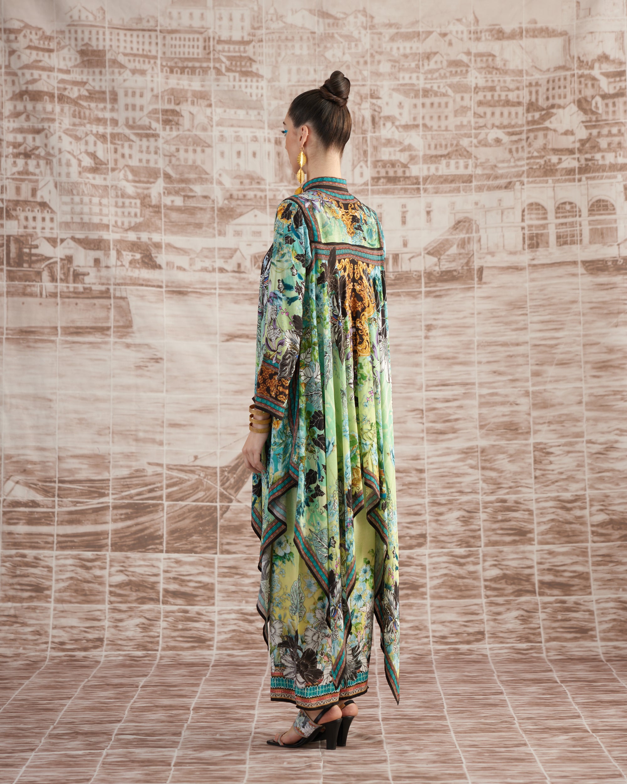 Love in Portofino (Maldives) : Shibani - Aqua/Lime