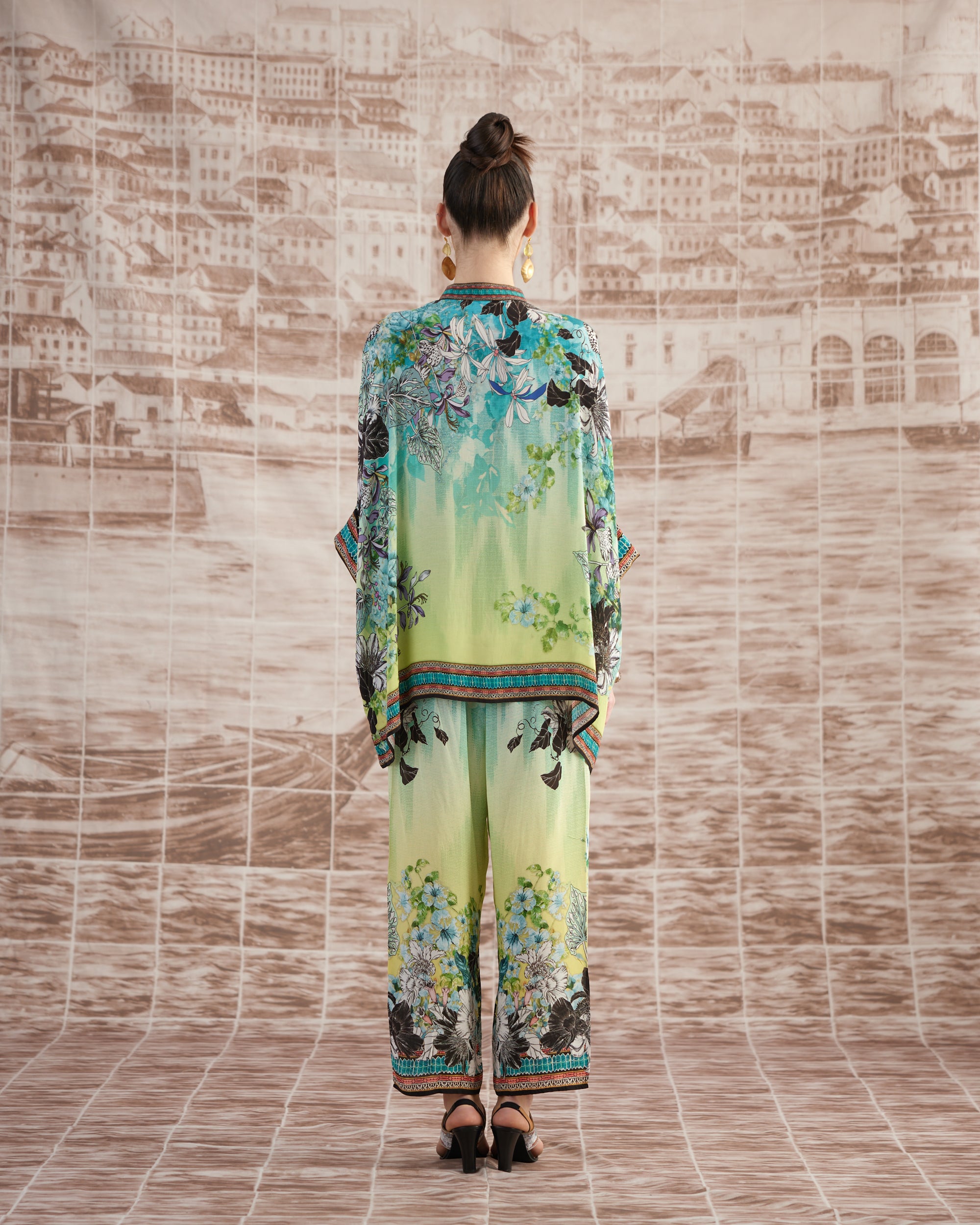 Love in Portofino (Maldives) : Chanel - Aqua/Lime