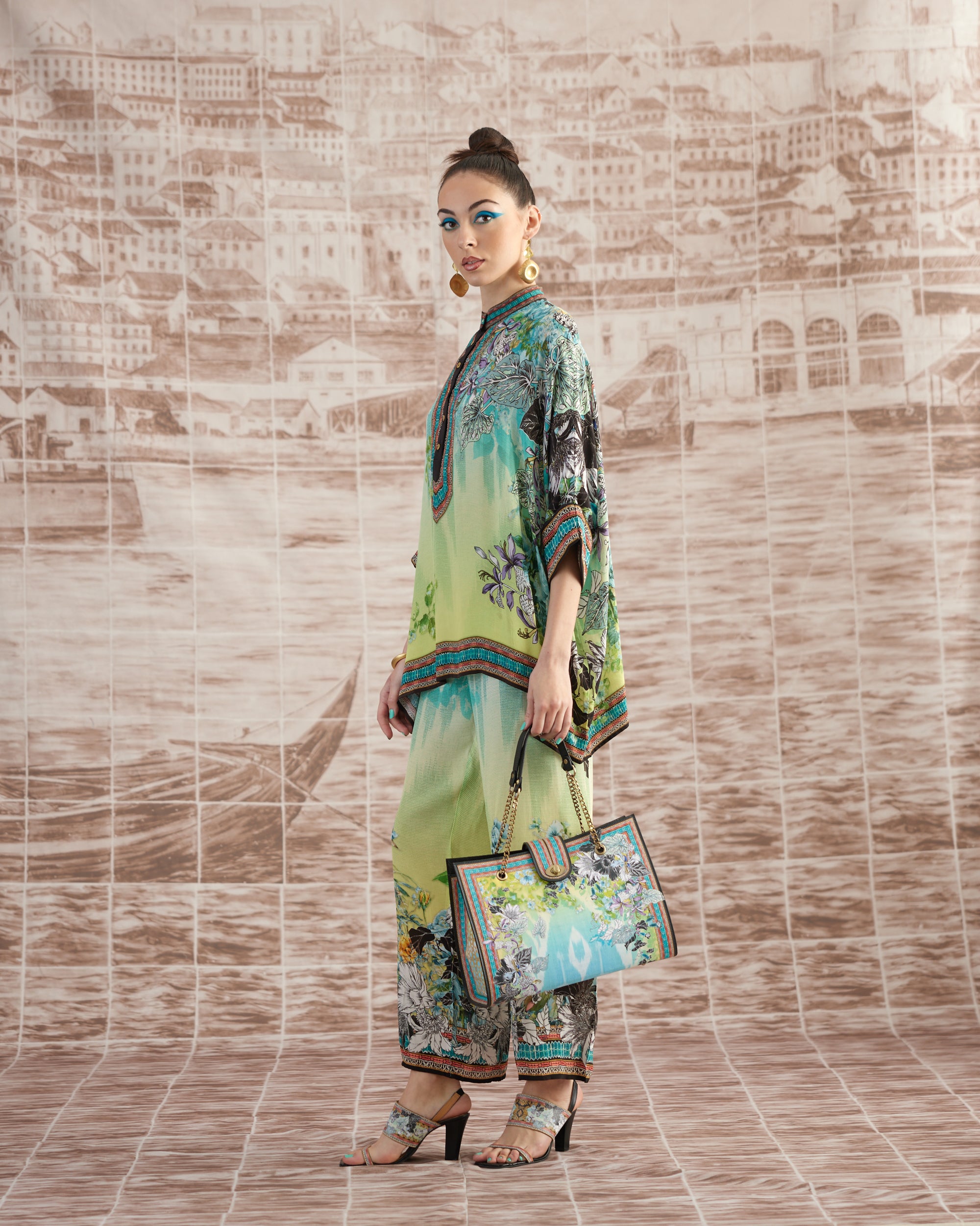 Love in Portofino (Maldives) : Chanel - Aqua/Lime