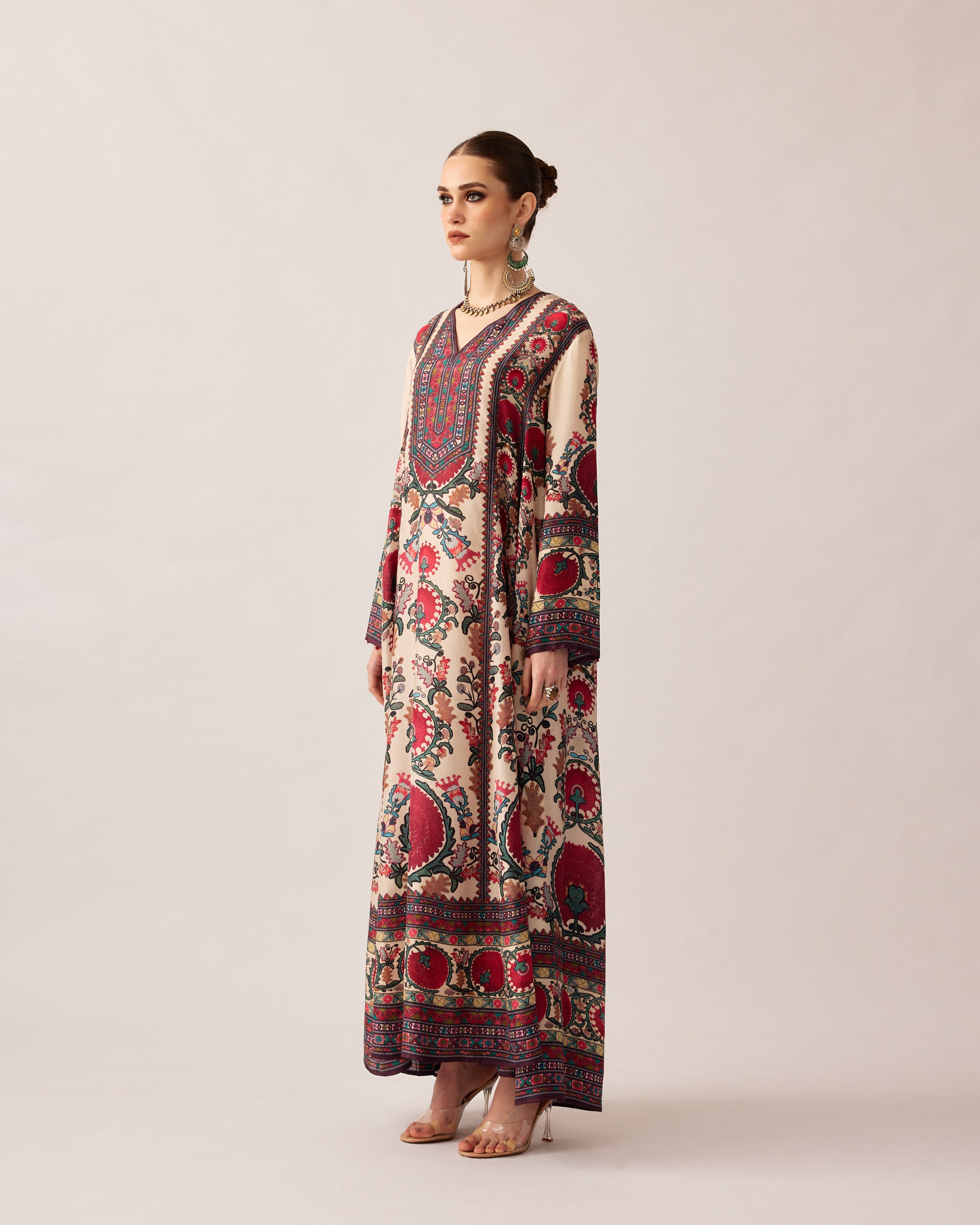 Bukhara : Adavi - Maroon