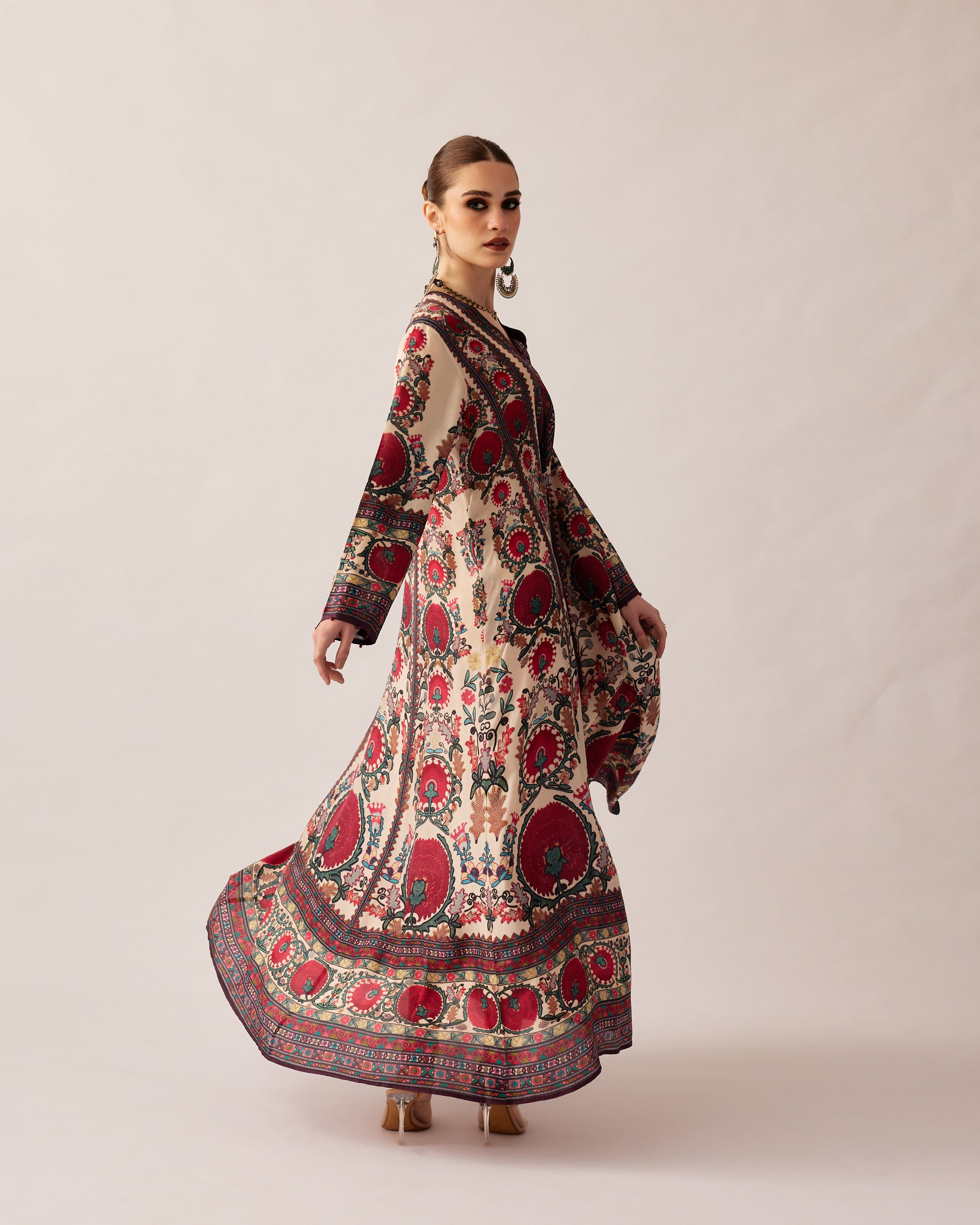 Bukhara : Adavi - Maroon