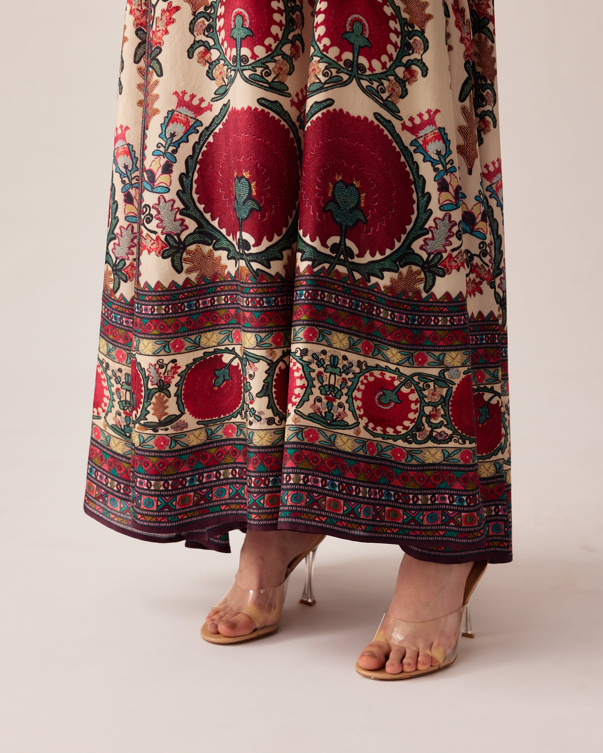 Bukhara : Adavi - Maroon