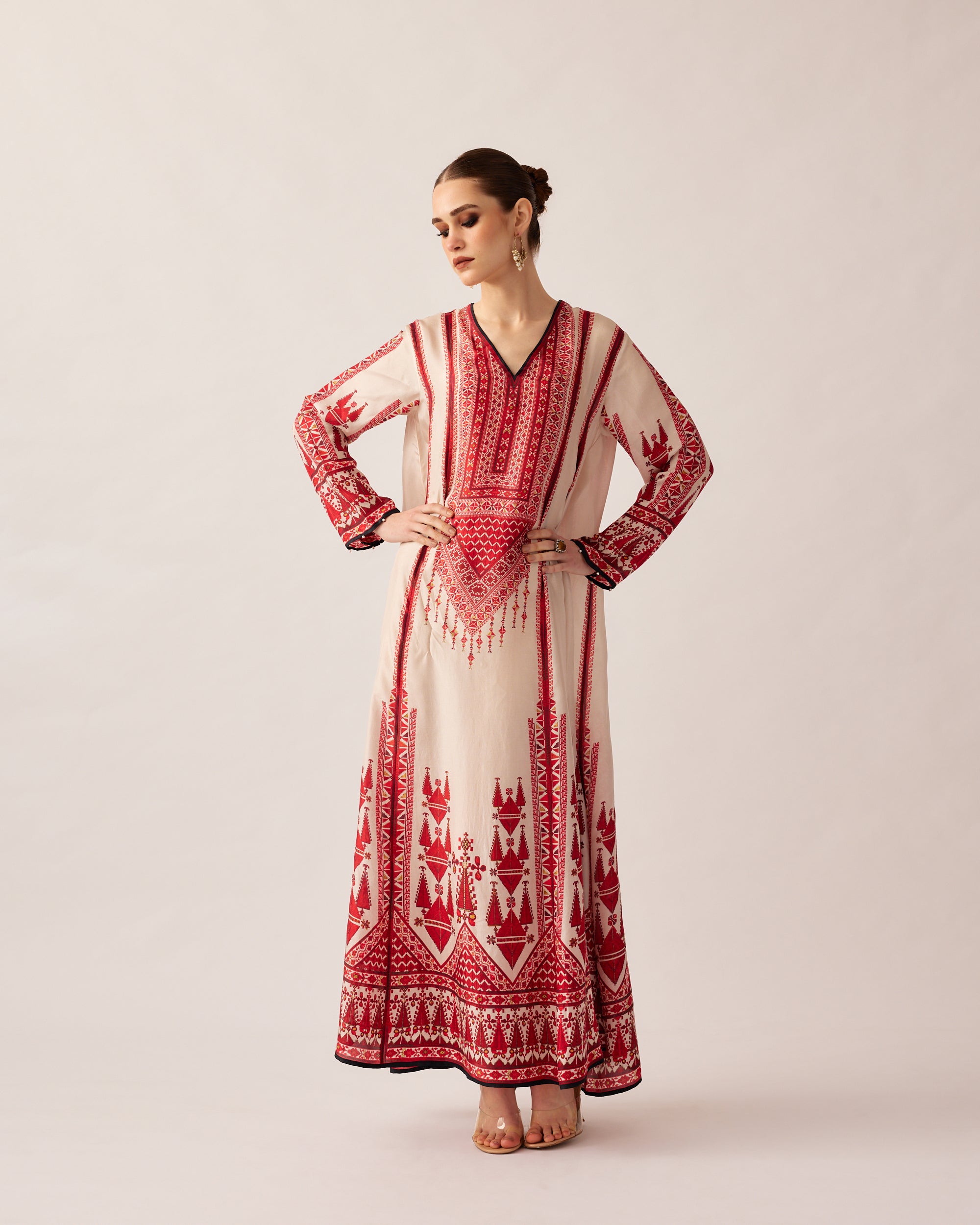 Bukhara : Adavi - Ivory/Red