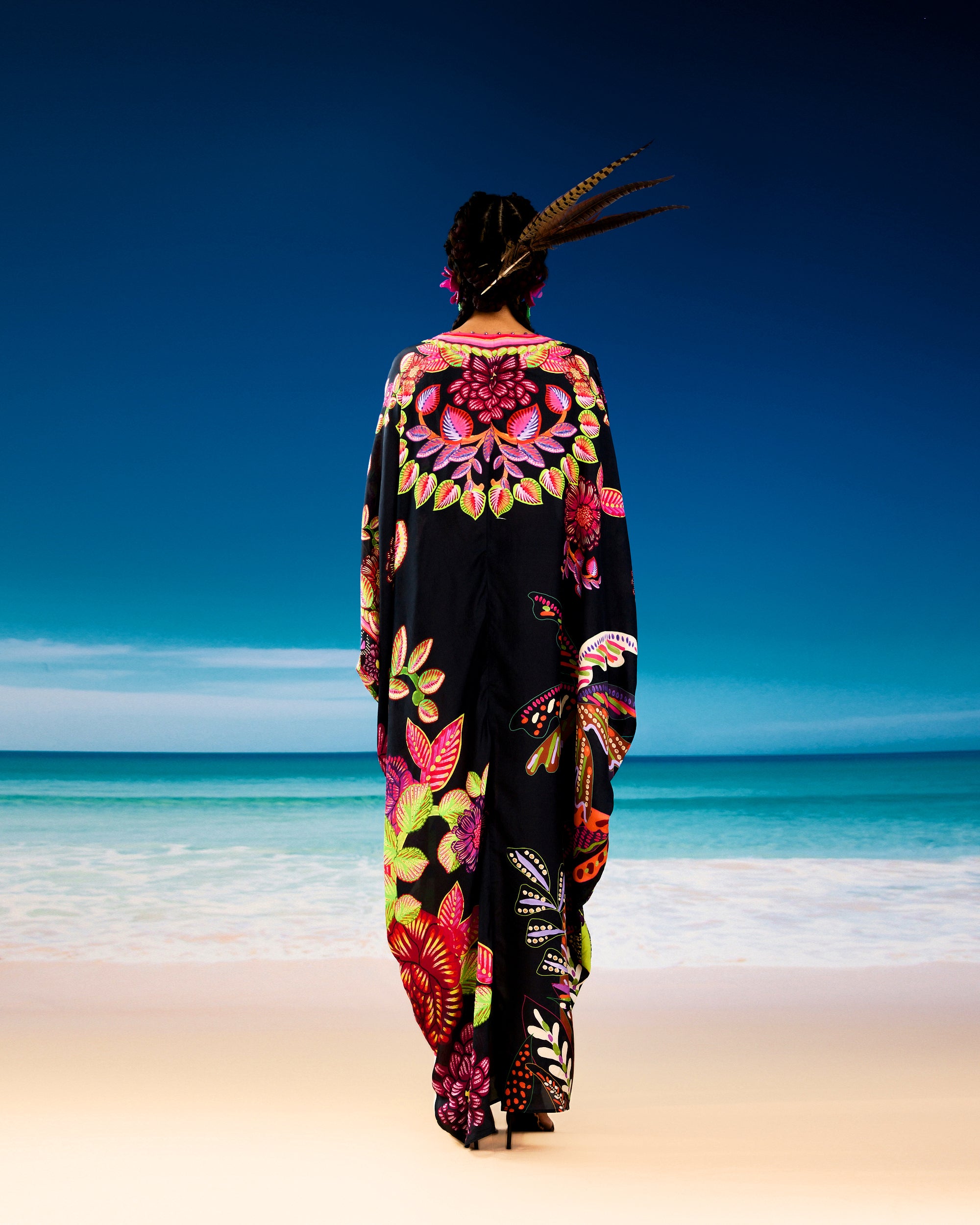 Jamaica : Verusha - Ivory/Black
